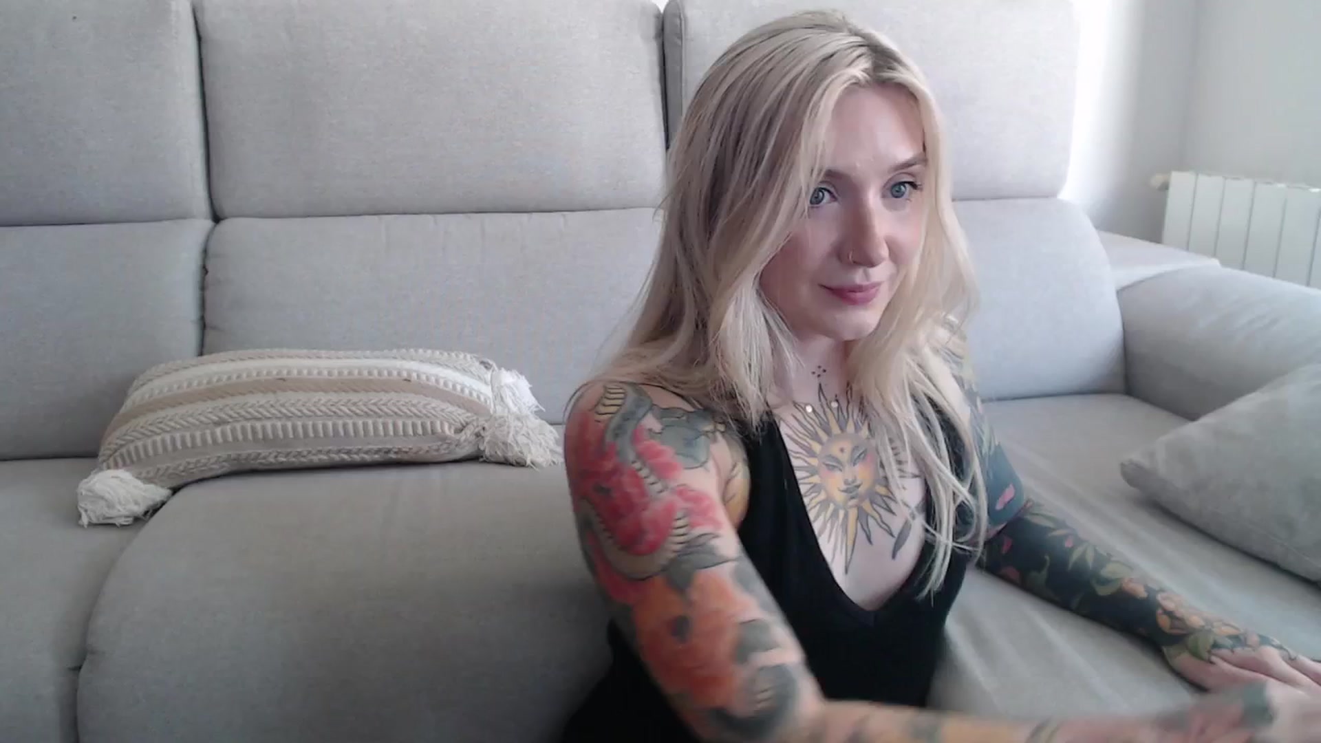 Gallery image thumbnail from Tattoo_bbgirl's myfreecams stream on, 09/19/2025, 13:29 image 4 of 20