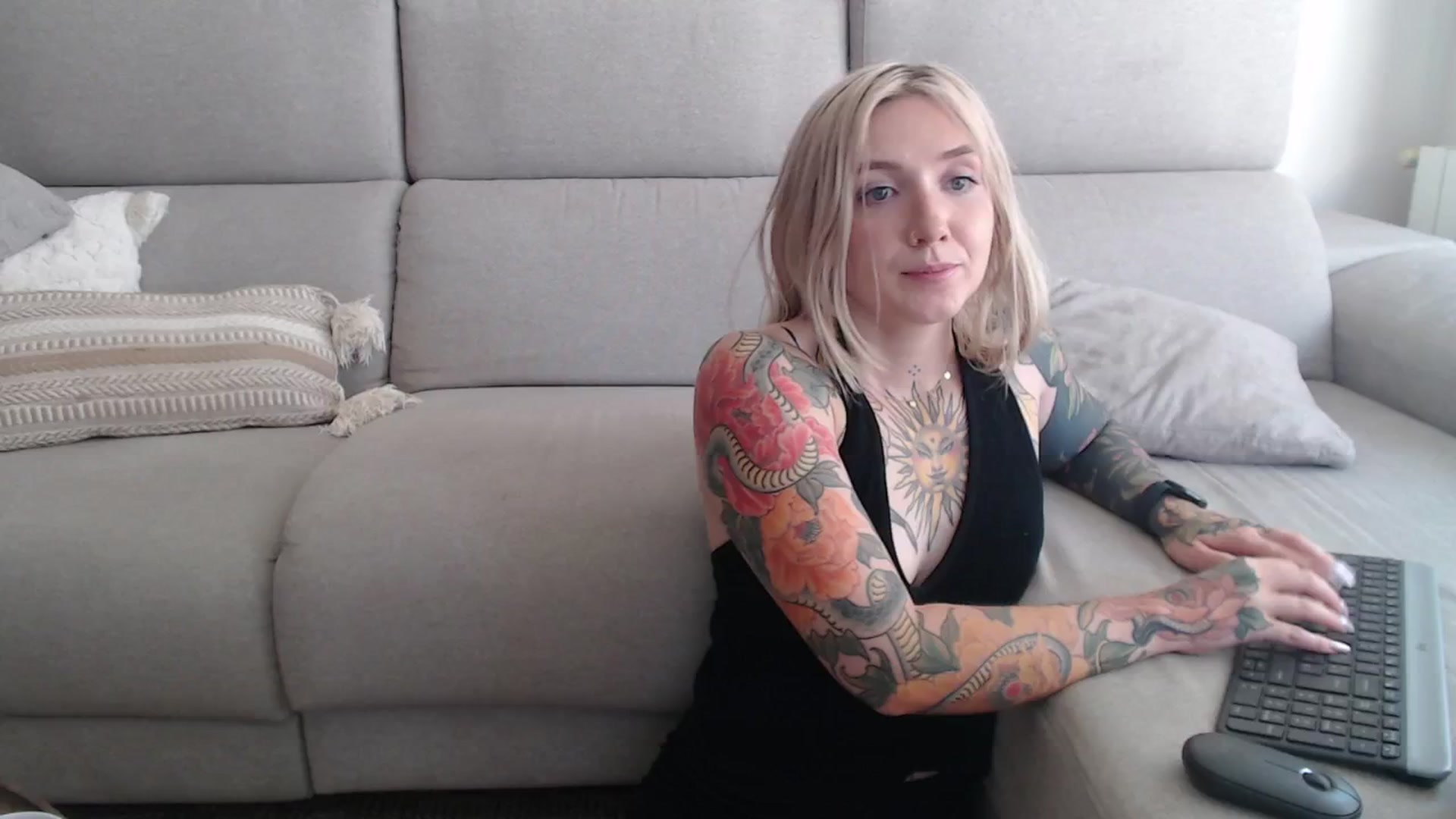 Gallery image thumbnail from Tattoo_bbgirl's myfreecams stream on, 09/19/2025, 15:13 image 8 of 20