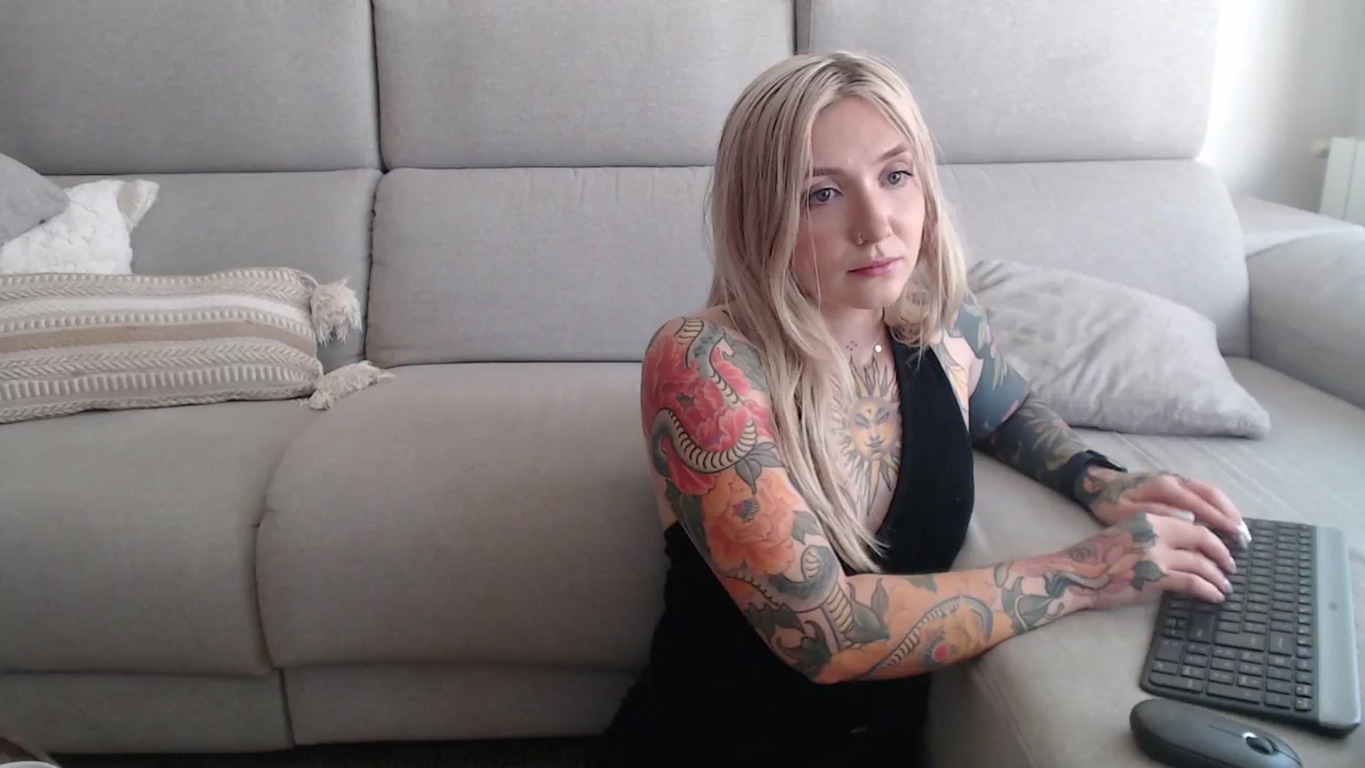 Gallery image thumbnail from Tattoo_bbgirl's myfreecams stream on, 09/19/2025, 15:13 image 7 of 20