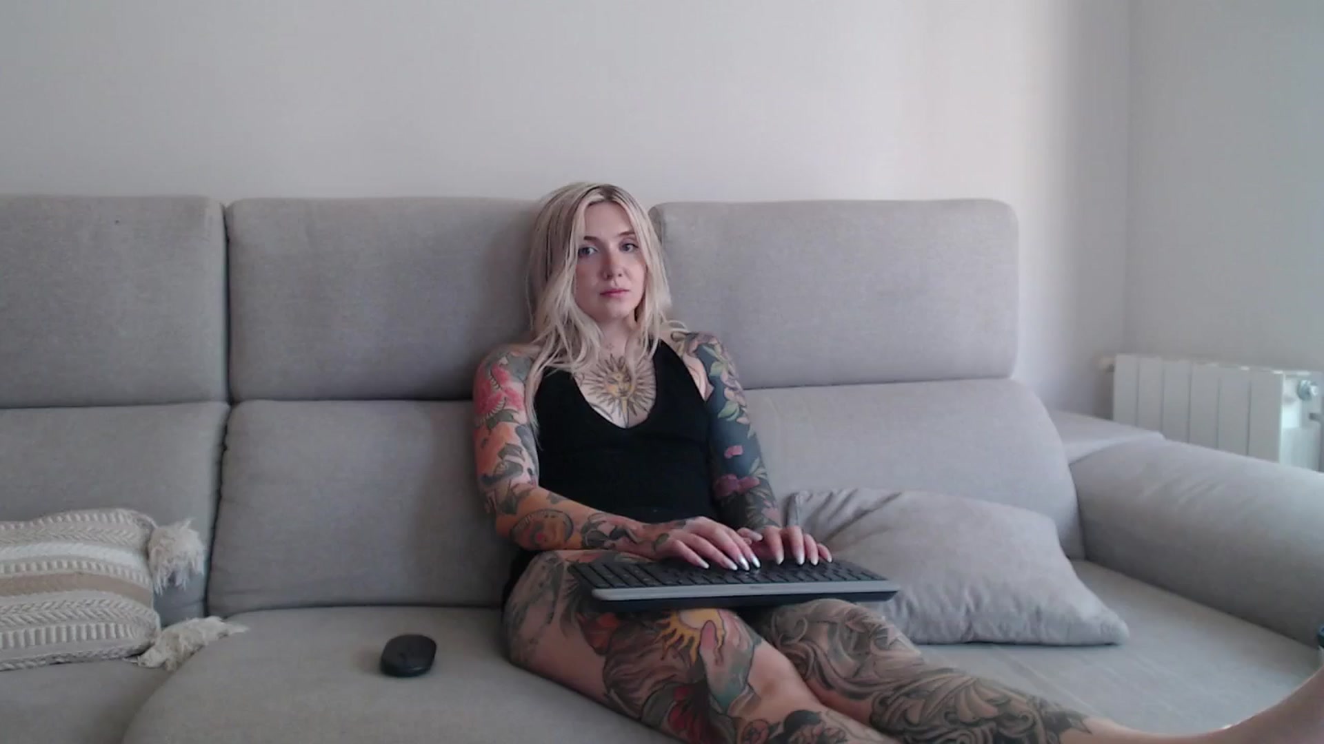 Gallery image thumbnail from Tattoo_bbgirl's myfreecams stream on, 09/19/2025, 17:22 image 11 of 20