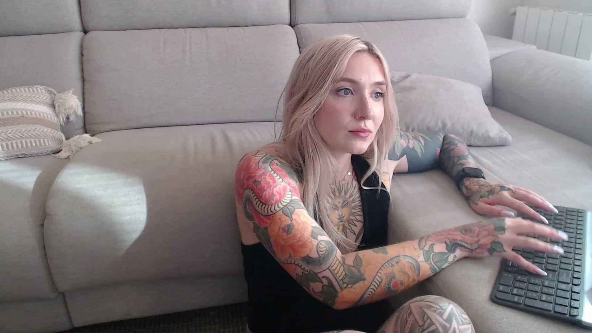 Gallery image thumbnail from Tattoo_bbgirl's myfreecams stream on, 09/19/2025, 17:22 image 5 of 20