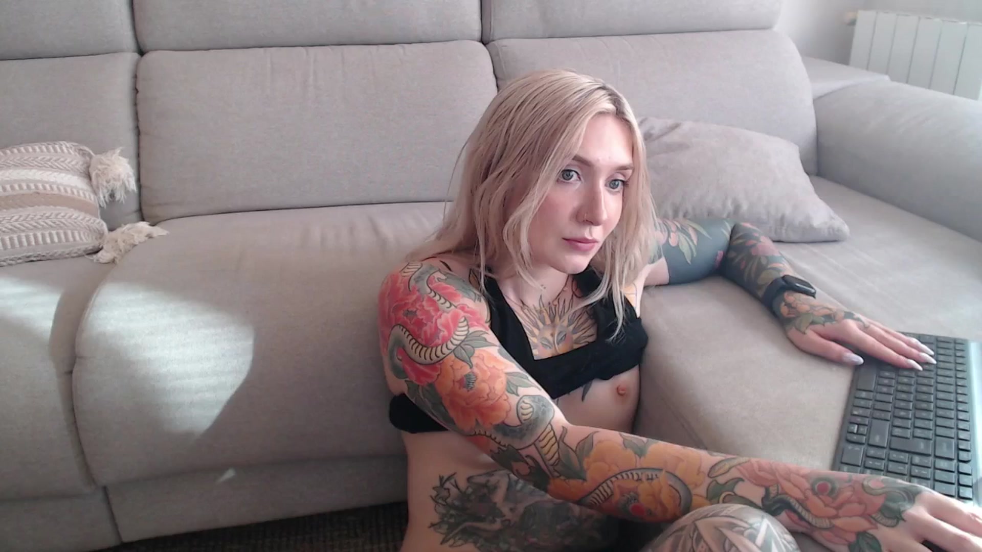 Gallery image thumbnail from Tattoo_bbgirl's myfreecams stream on, 09/19/2025, 17:22 image 6 of 20