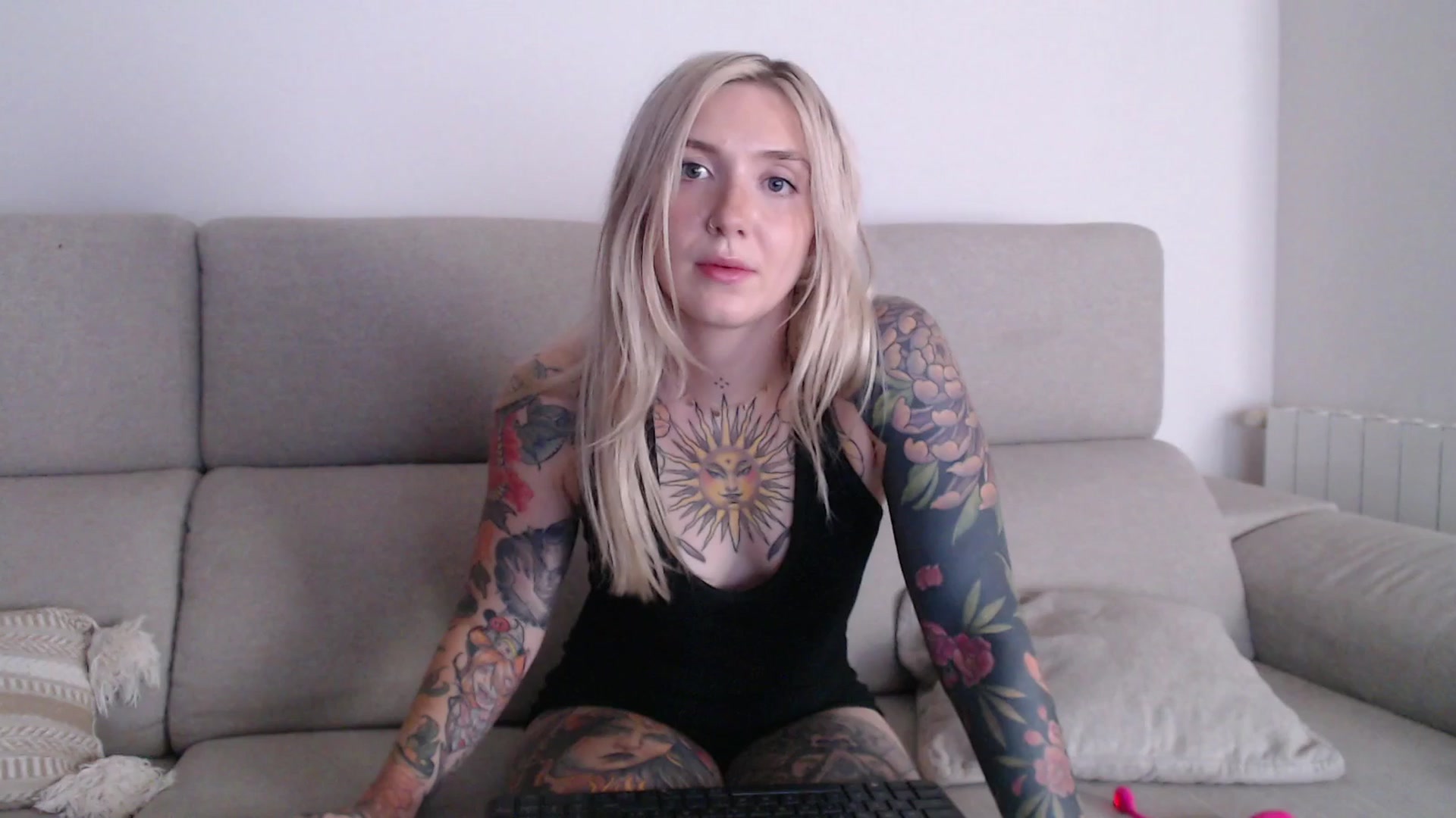 Gallery image thumbnail from Tattoo_bbgirl's myfreecams stream on, 09/19/2025, 18:28 image 19 of 20