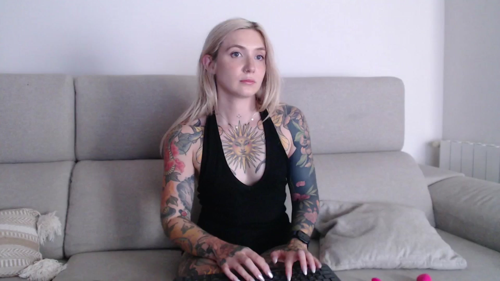 Gallery image thumbnail from Tattoo_bbgirl's myfreecams stream on, 09/19/2025, 18:28 image 4 of 20