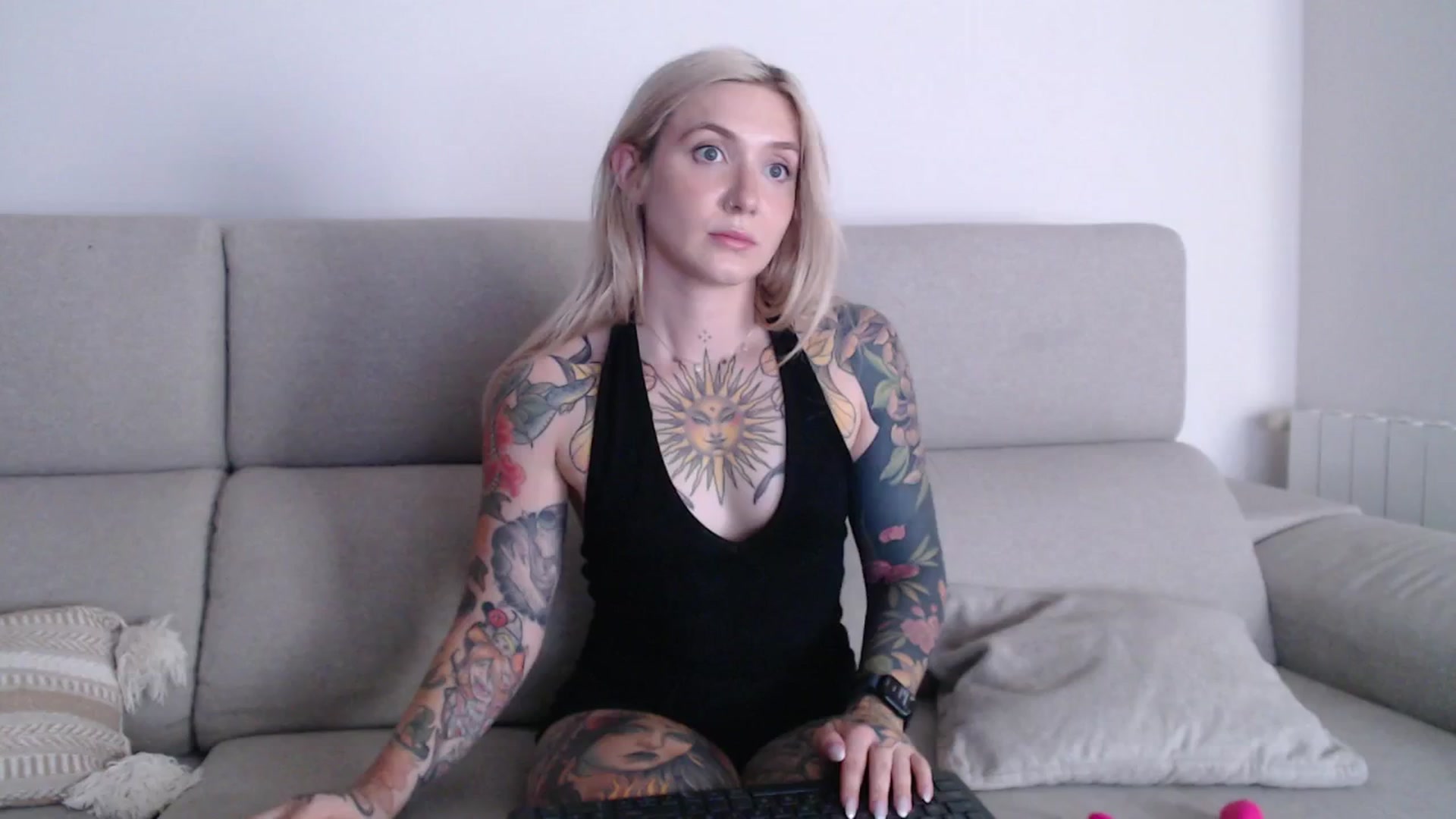 Gallery image thumbnail from Tattoo_bbgirl's myfreecams stream on, 09/19/2025, 18:28 image 1 of 20