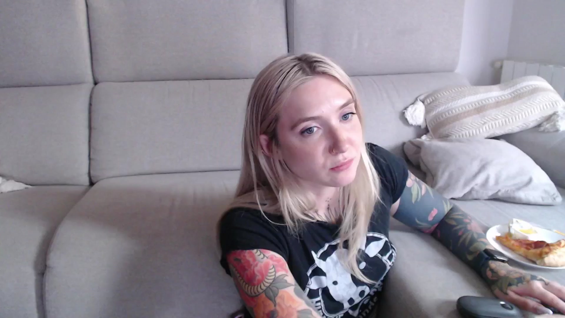 Gallery image thumbnail from Tattoo_bbgirl's myfreecams stream on, 09/20/2025, 18:26 image 15 of 20