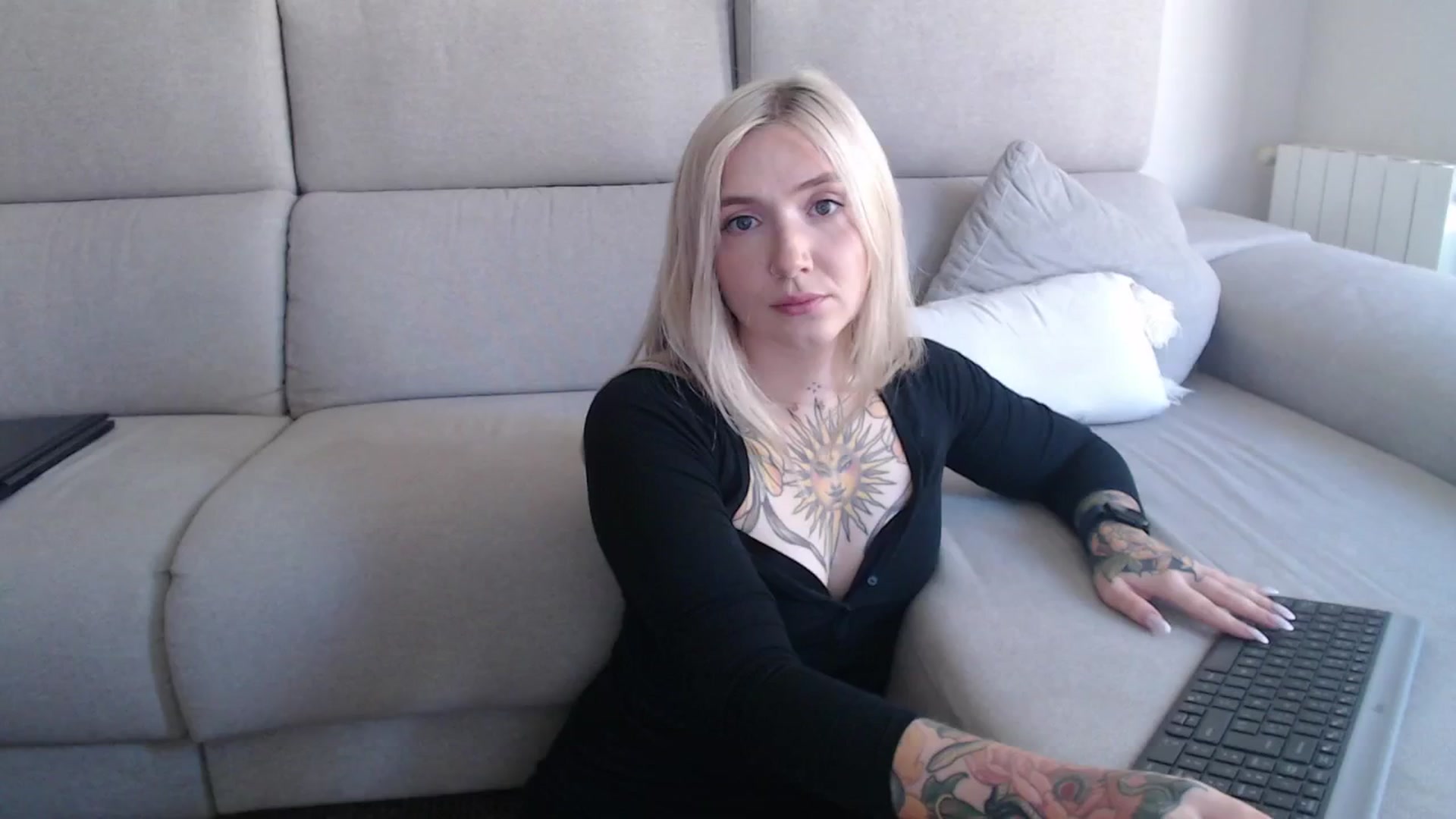 Gallery image thumbnail from Tattoo_bbgirl's myfreecams stream on, 09/22/2025, 11:39 image 3 of 20
