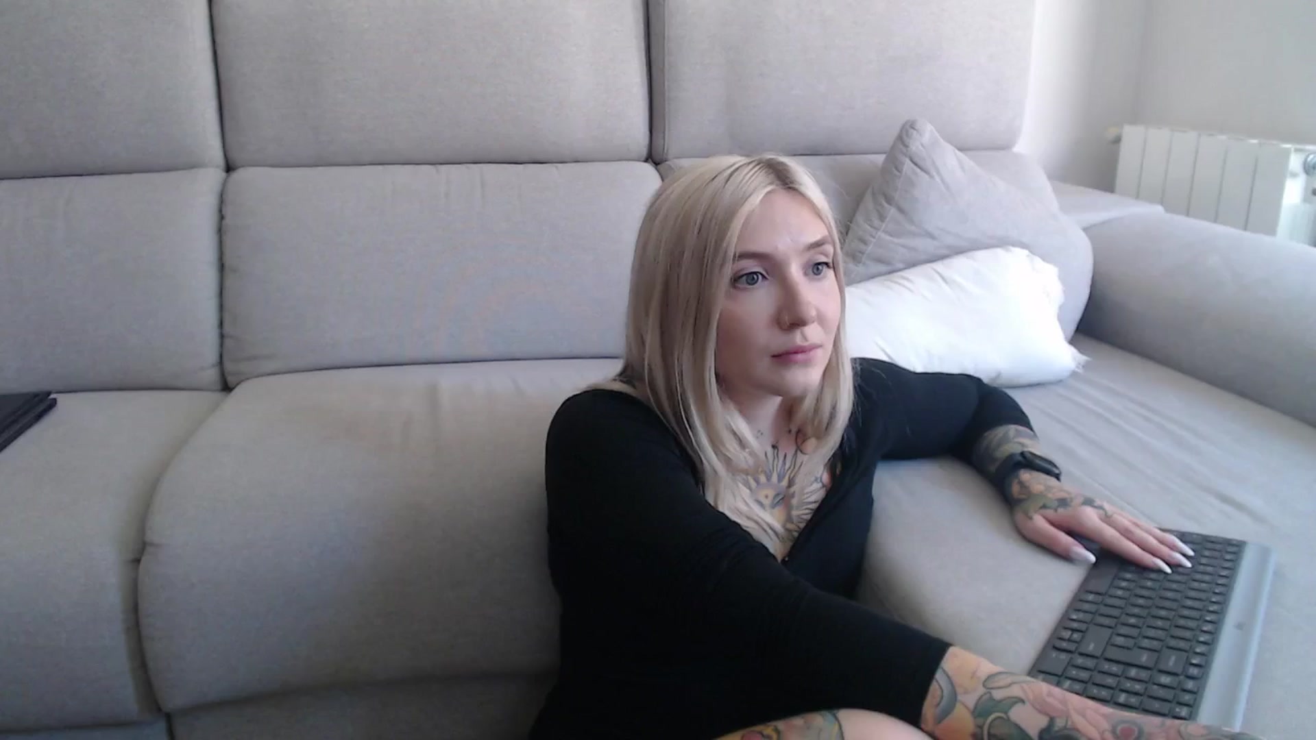 Gallery image thumbnail from Tattoo_bbgirl's myfreecams stream on, 09/22/2025, 13:06 image 16 of 20