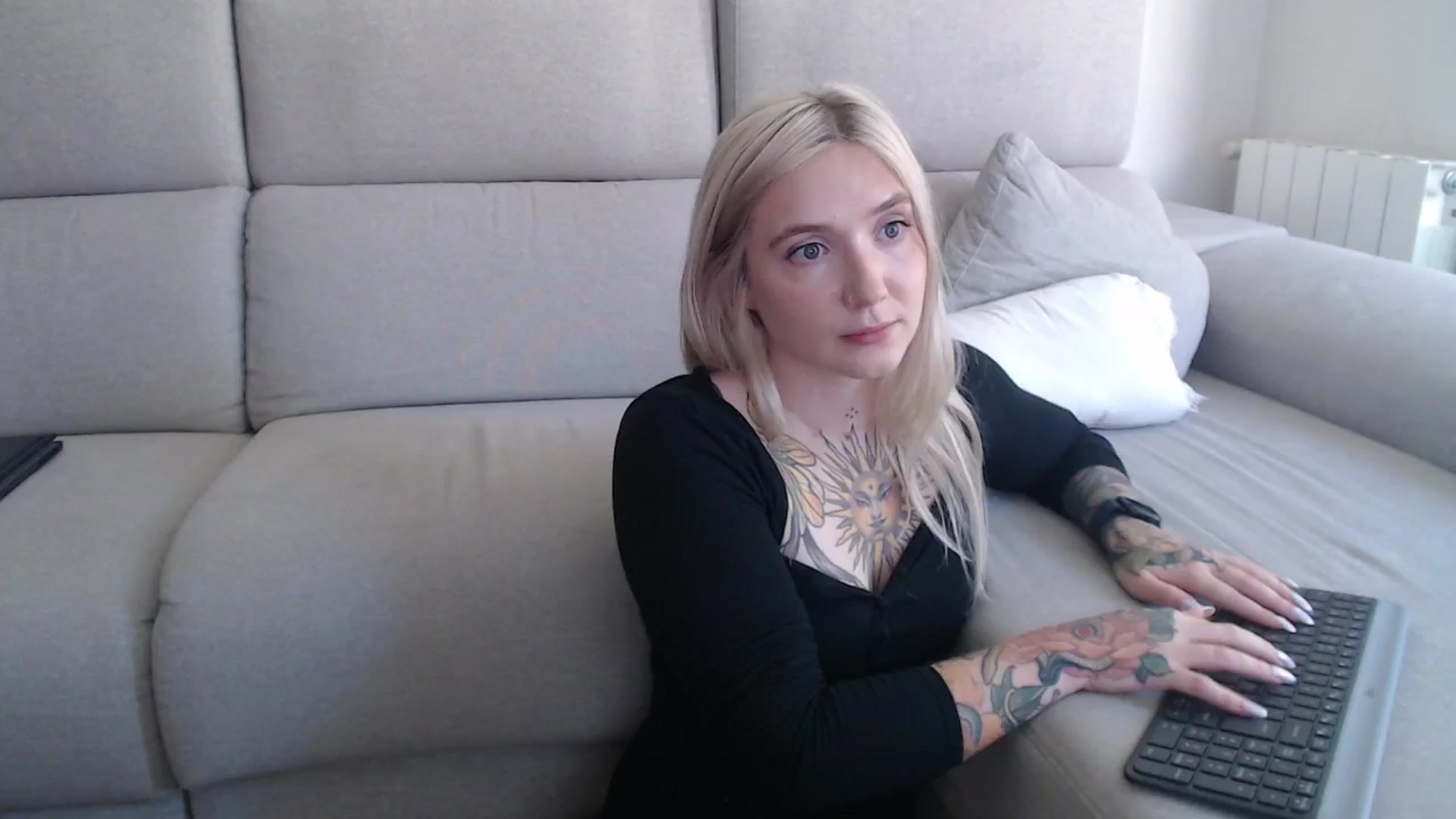 Gallery image thumbnail from Tattoo_bbgirl's myfreecams stream on, 09/22/2025, 13:06 image 11 of 20
