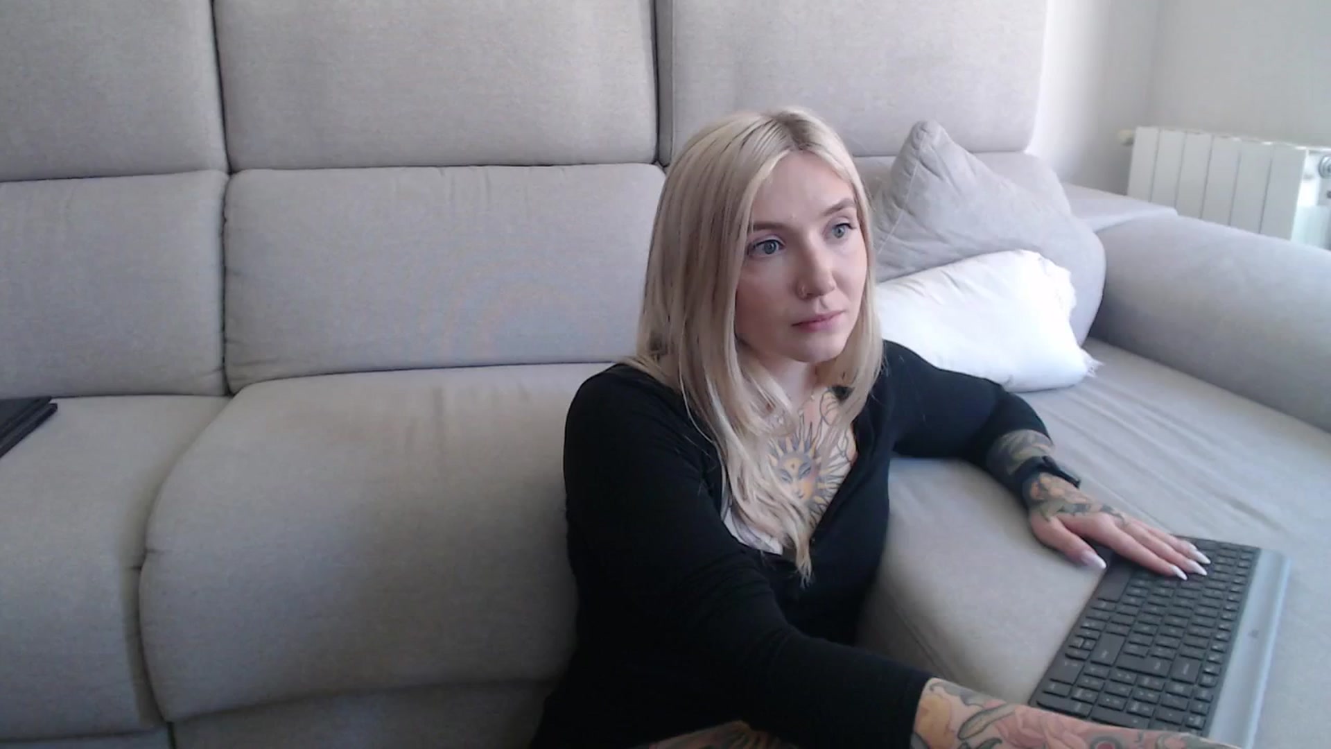 Gallery image thumbnail from Tattoo_bbgirl's myfreecams stream on, 09/22/2025, 13:06 image 15 of 20