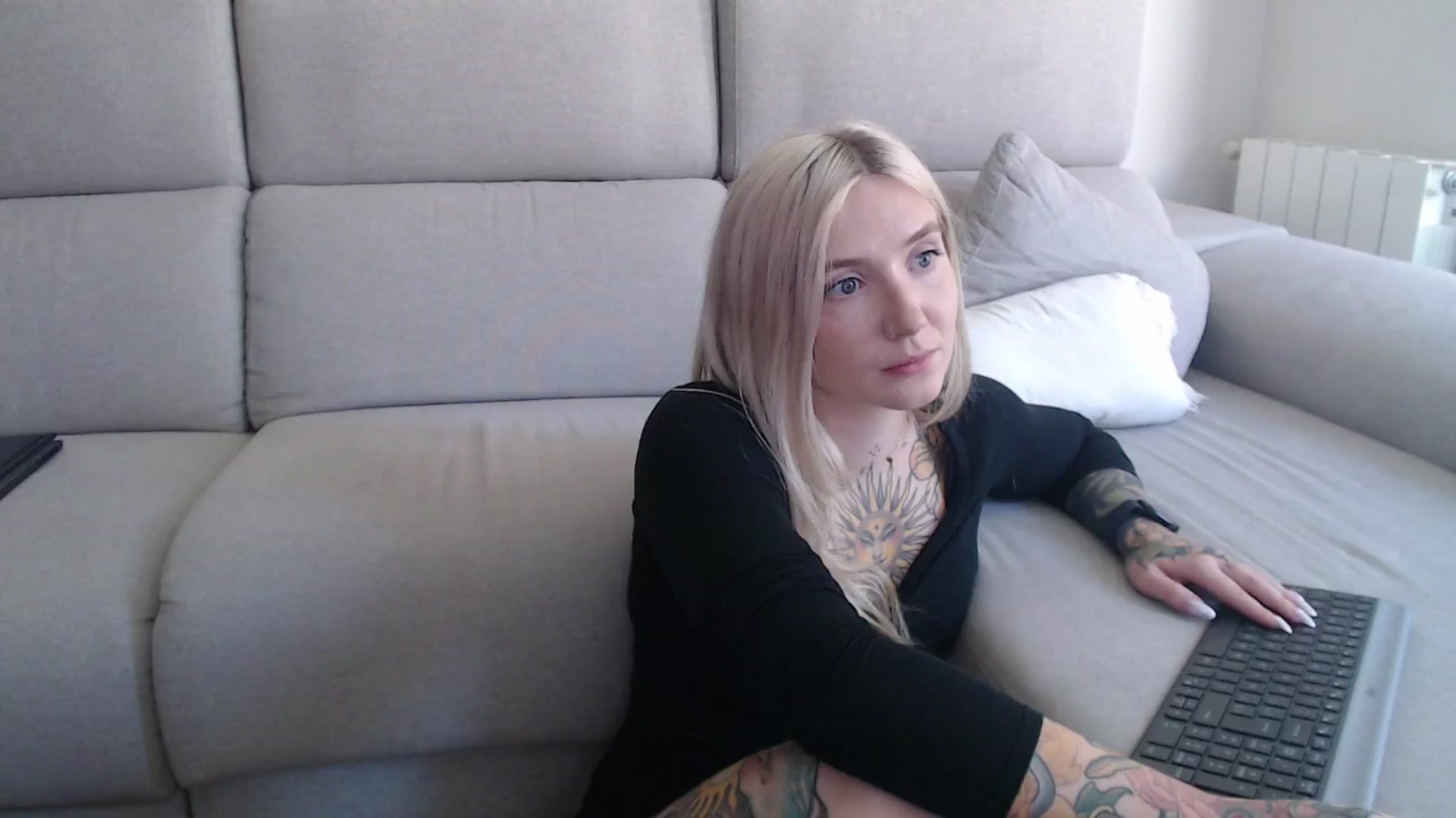 Gallery image thumbnail from Tattoo_bbgirl's myfreecams stream on, 09/22/2025, 13:06 image 13 of 20