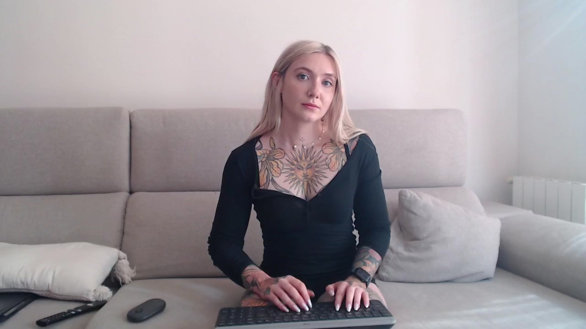 Gallery image thumbnail from Tattoo_bbgirl's myfreecams stream on, 09/22/2025, 16:26 image 19 of 20