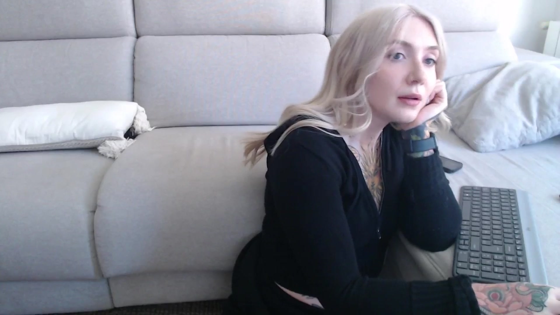 Gallery image thumbnail from Tattoo_bbgirl's myfreecams stream on, 09/23/2025, 12:46 image 2 of 20