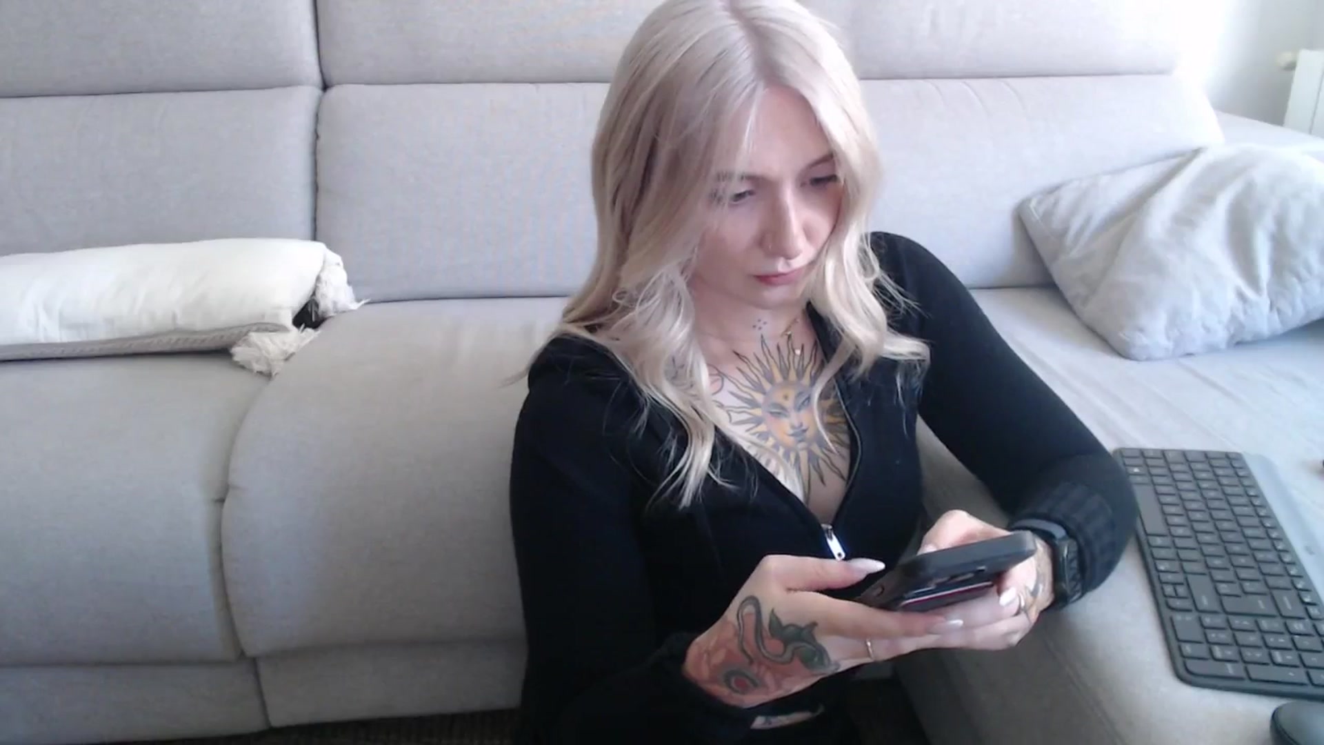 Gallery image thumbnail from Tattoo_bbgirl's myfreecams stream on, 09/23/2025, 12:46 image 5 of 20