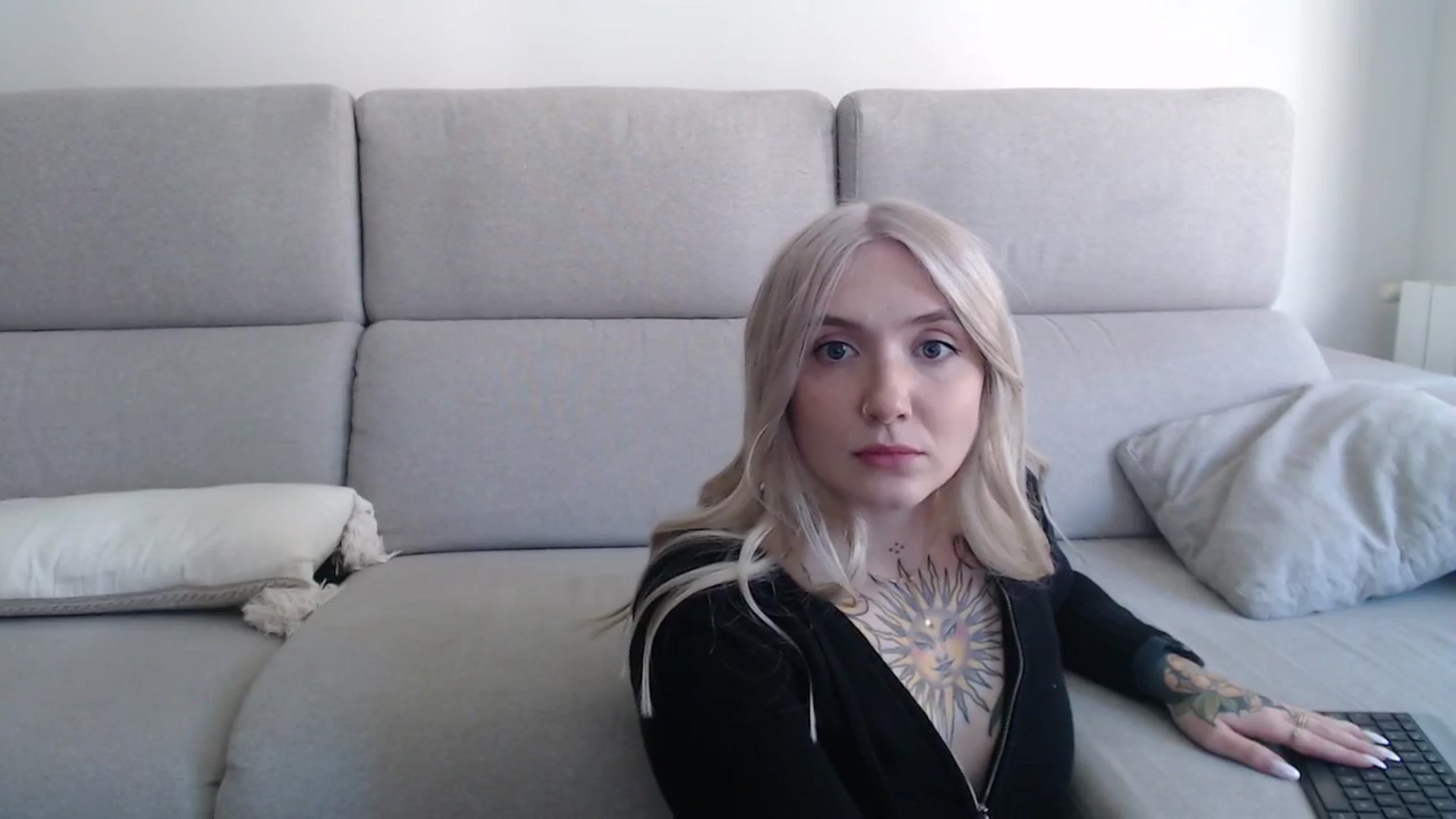 Gallery image thumbnail from Tattoo_bbgirl's myfreecams stream on, 09/23/2025, 12:46 image 12 of 20