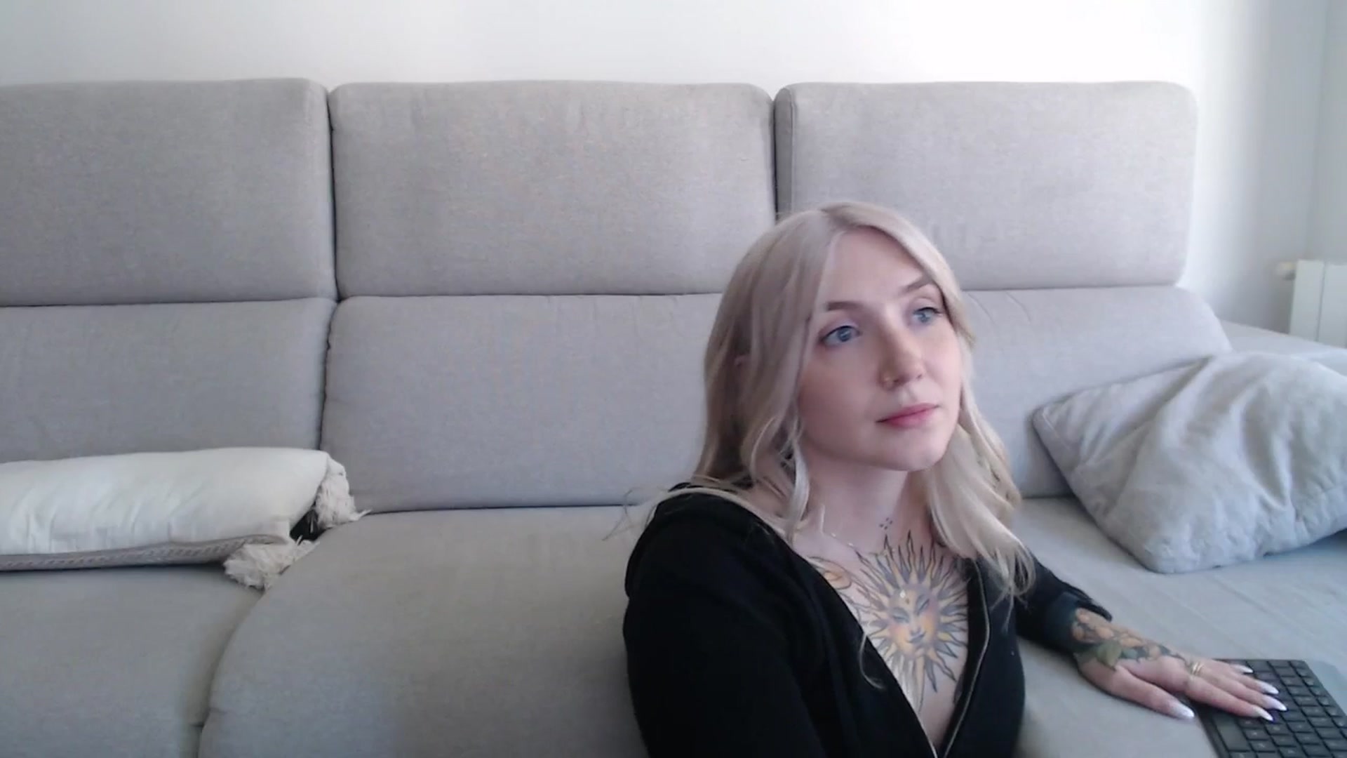 Gallery image thumbnail from Tattoo_bbgirl's myfreecams stream on, 09/23/2025, 12:46 image 14 of 20