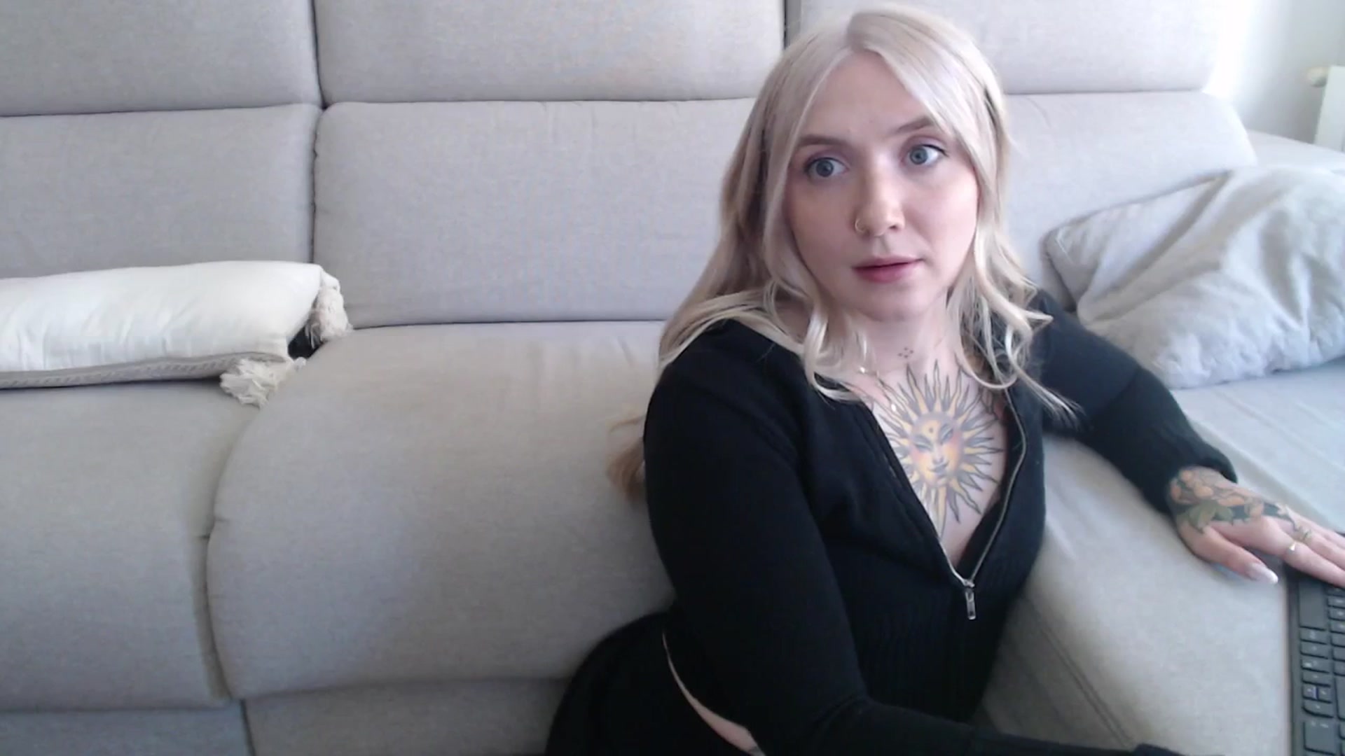 Gallery image thumbnail from Tattoo_bbgirl's myfreecams stream on, 09/23/2025, 14:11 image 17 of 20