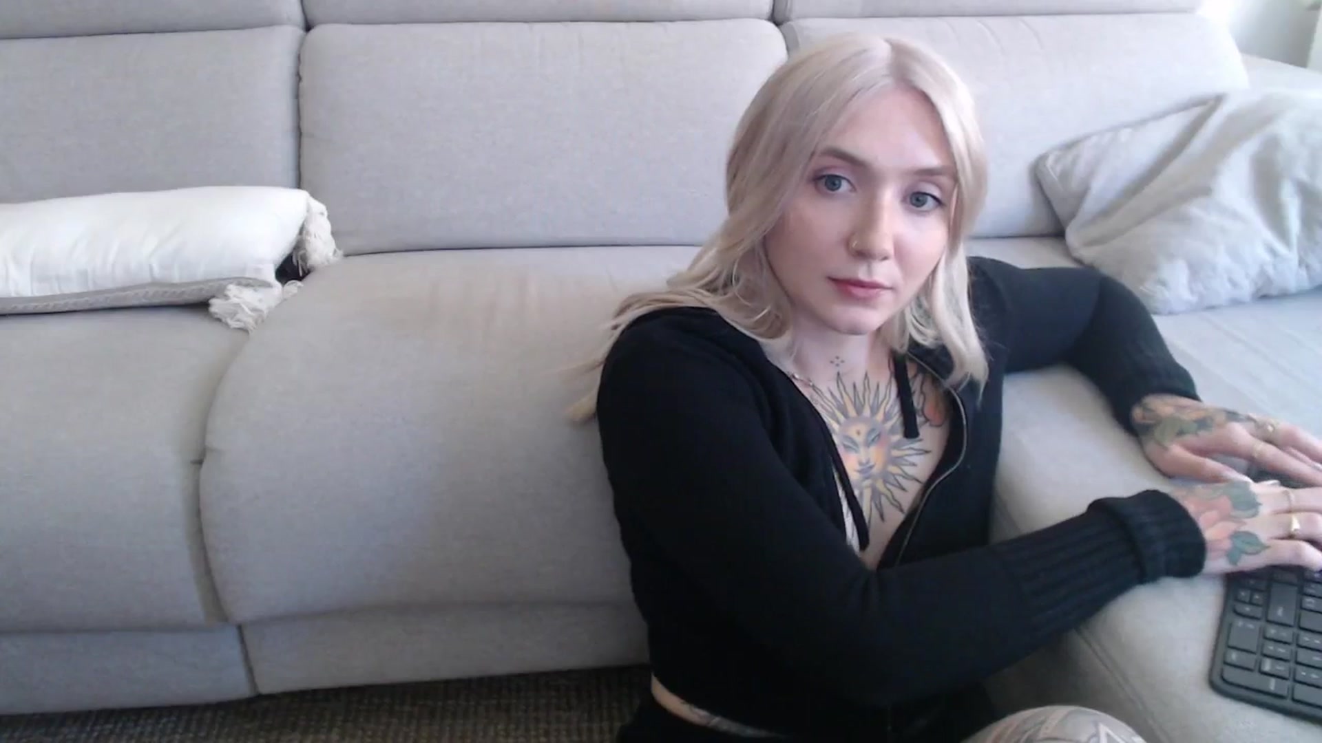 Gallery image thumbnail from Tattoo_bbgirl's myfreecams stream on, 09/23/2025, 14:11 image 11 of 20