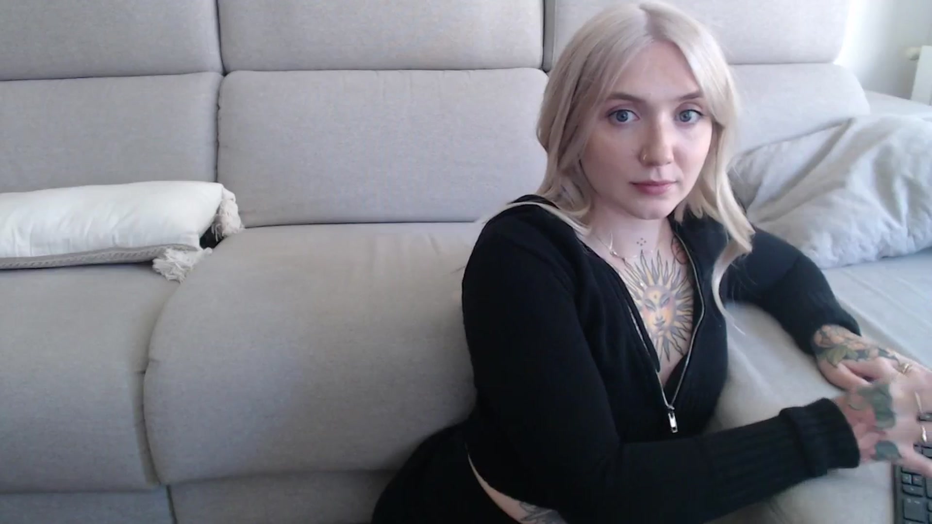 Gallery image thumbnail from Tattoo_bbgirl's myfreecams stream on, 09/23/2025, 14:11 image 16 of 20