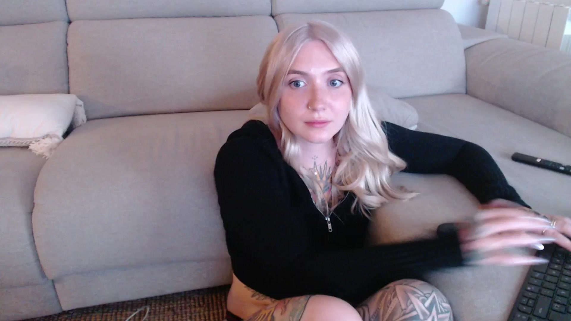 Gallery image thumbnail from Tattoo_bbgirl's myfreecams stream on, 09/23/2025, 20:57 image 19 of 20