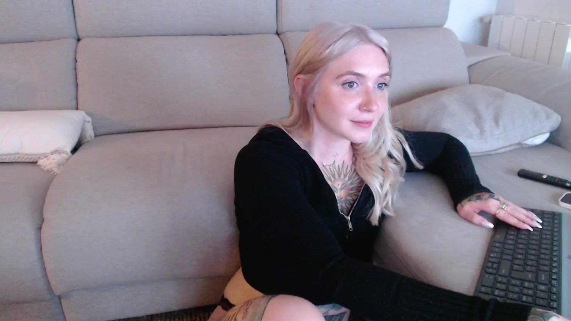 Gallery image thumbnail from Tattoo_bbgirl's myfreecams stream on, 09/23/2025, 20:57 image 1 of 20