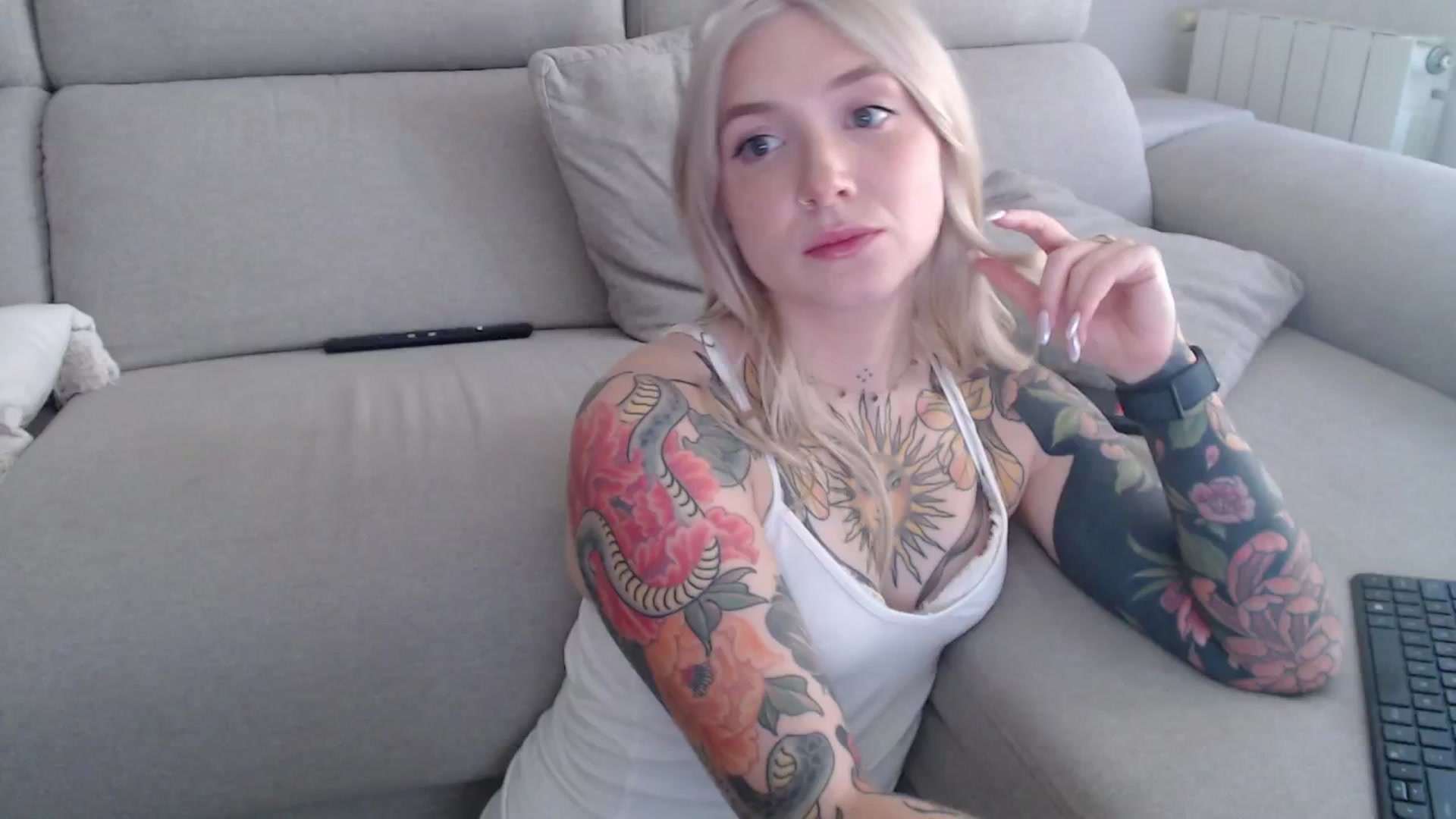 Gallery image thumbnail from Tattoo_bbgirl's myfreecams stream on, 09/24/2025, 11:59 image 9 of 20