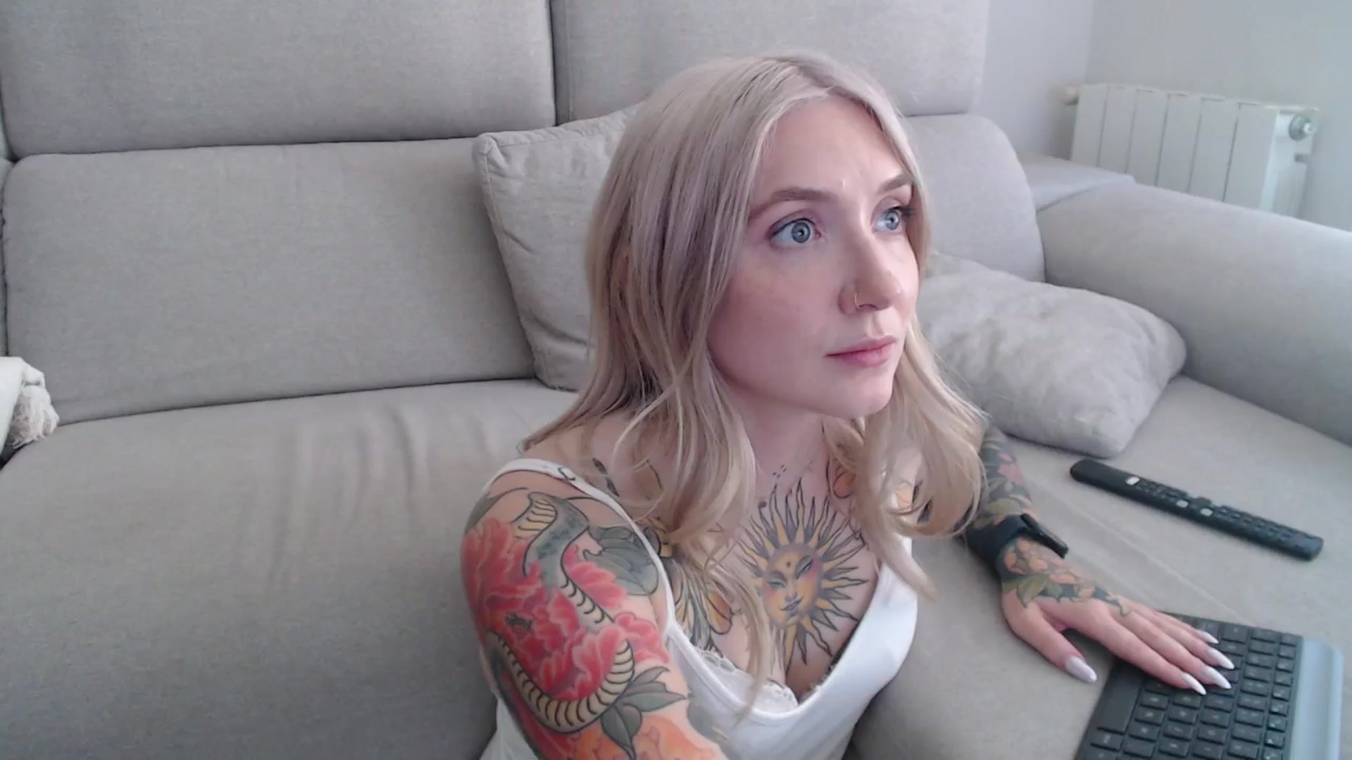 Gallery image thumbnail from Tattoo_bbgirl's myfreecams stream on, 09/24/2025, 12:53 image 15 of 20