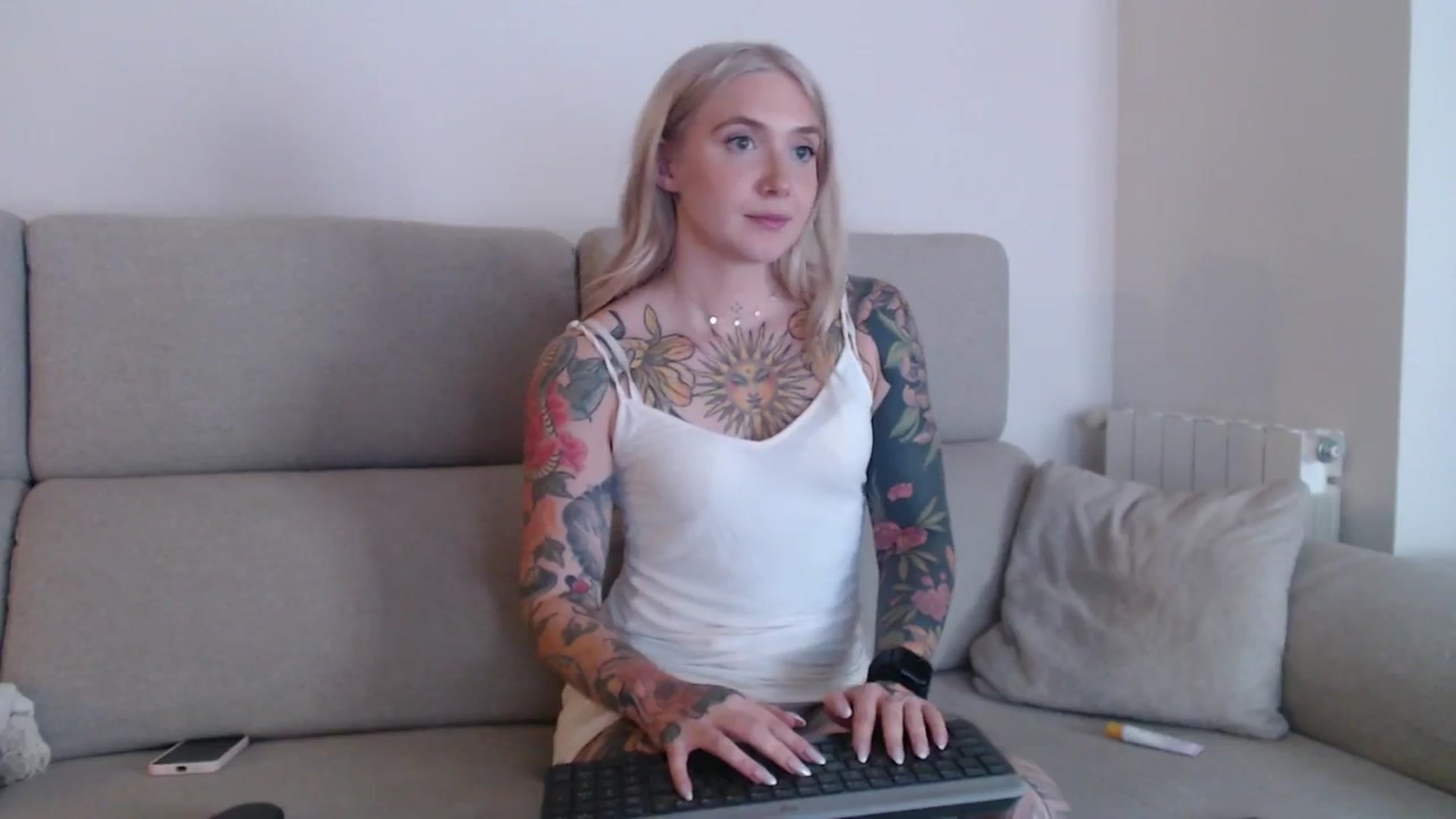 Gallery image thumbnail from Tattoo_bbgirl's myfreecams stream on, 09/24/2025, 19:15 image 5 of 20