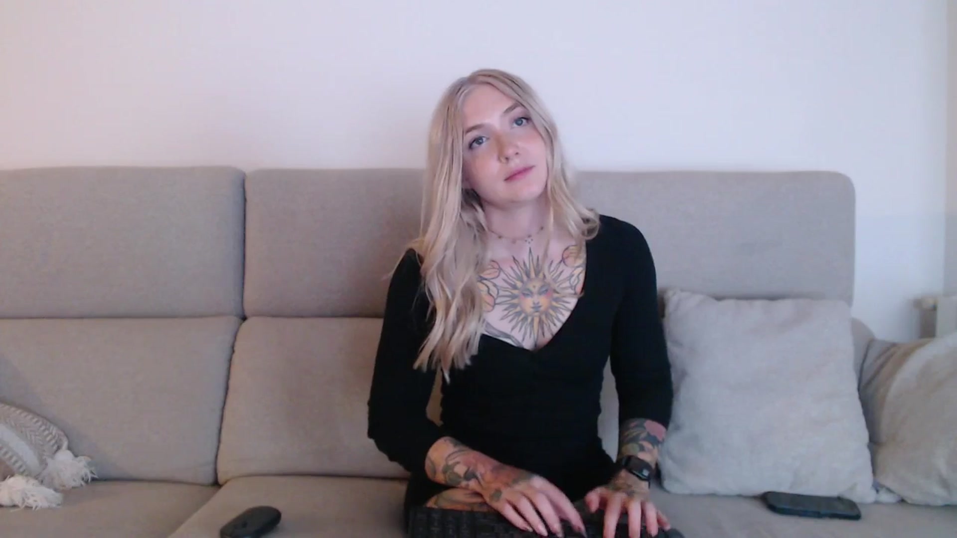 Gallery image thumbnail from Tattoo_bbgirl's myfreecams stream on, 09/25/2025, 19:42 image 18 of 20