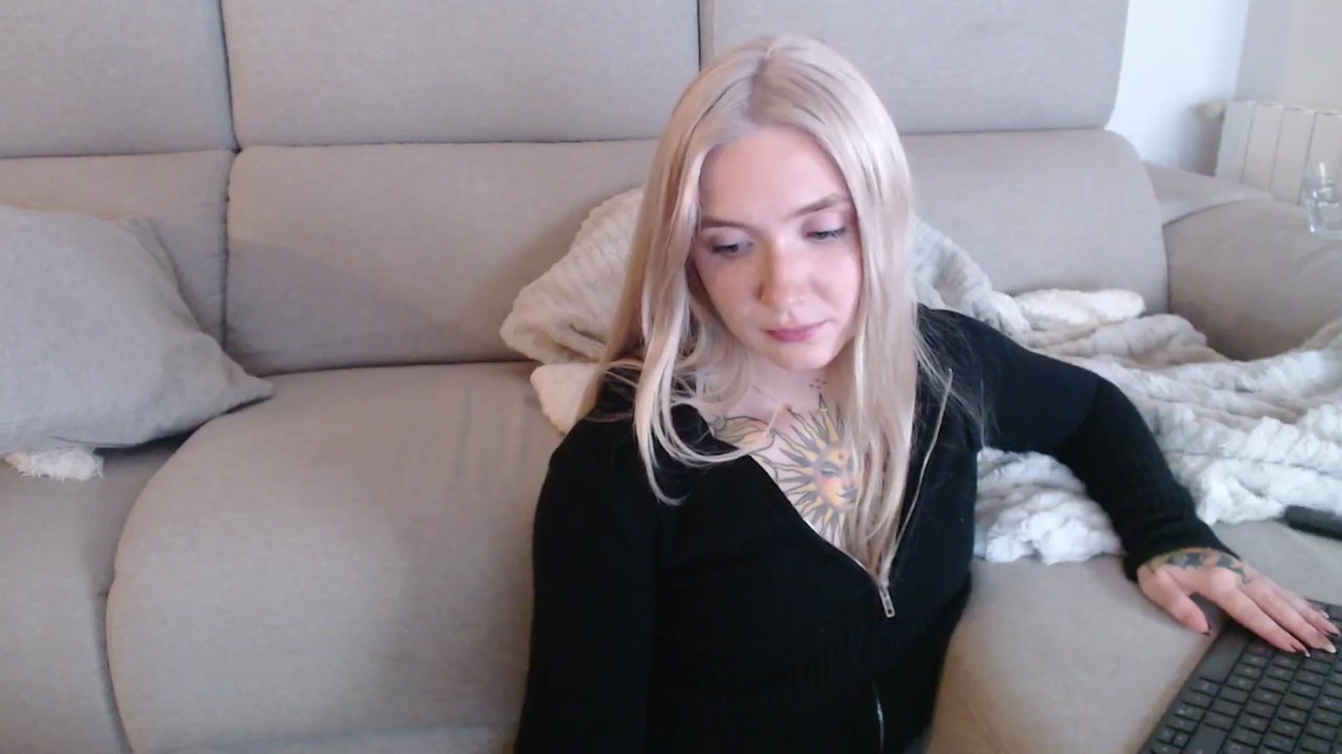 Gallery image thumbnail from Tattoo_bbgirl's myfreecams stream on, 09/29/2025, 19:36 image 16 of 20