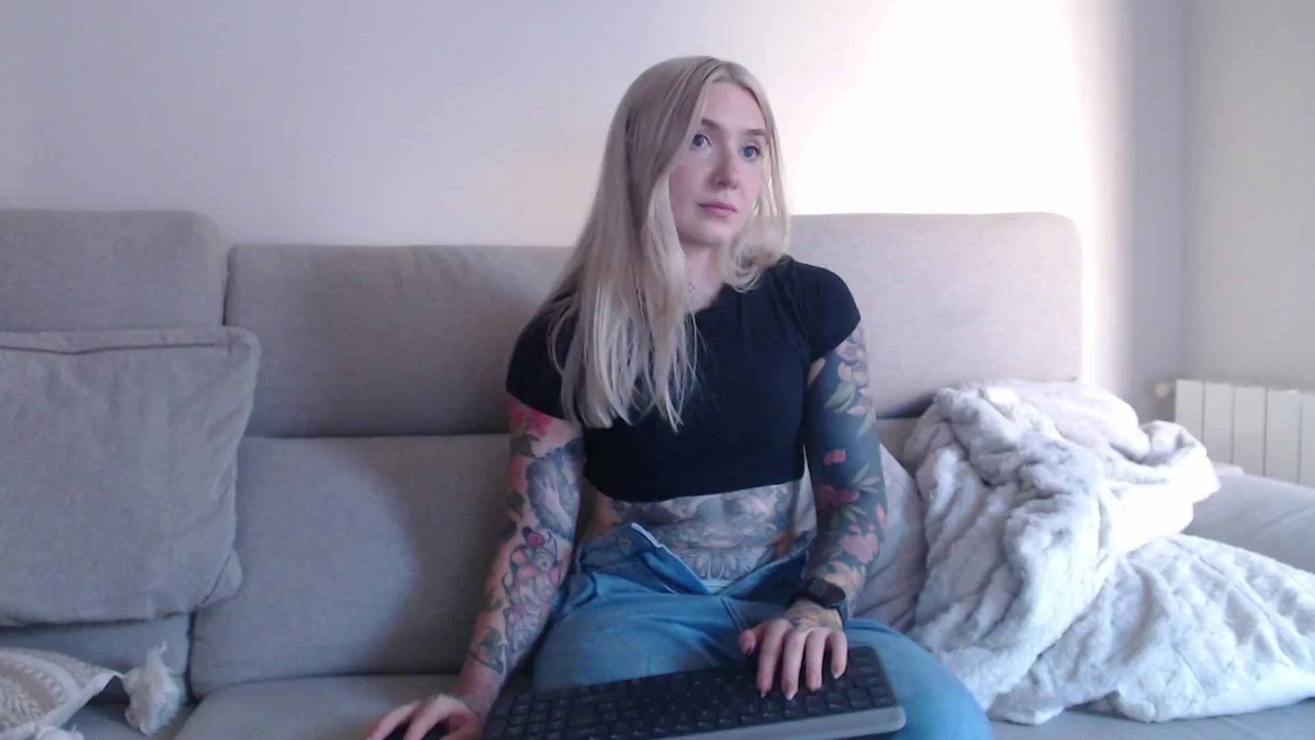 Gallery image thumbnail from Tattoo_bbgirl's myfreecams stream on, 10/04/2025, 16:28 image 18 of 20