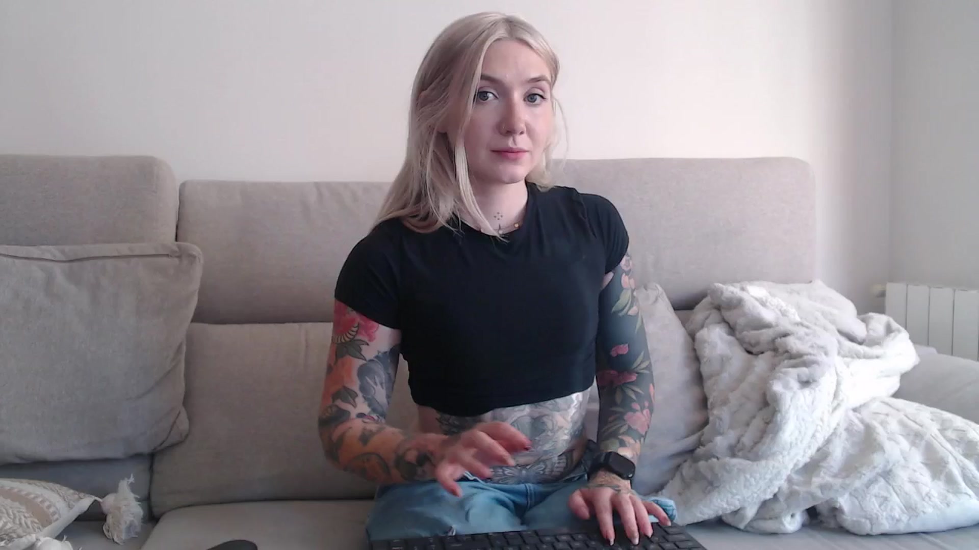 Gallery image thumbnail from Tattoo_bbgirl's myfreecams stream on, 10/04/2025, 16:28 image 2 of 20