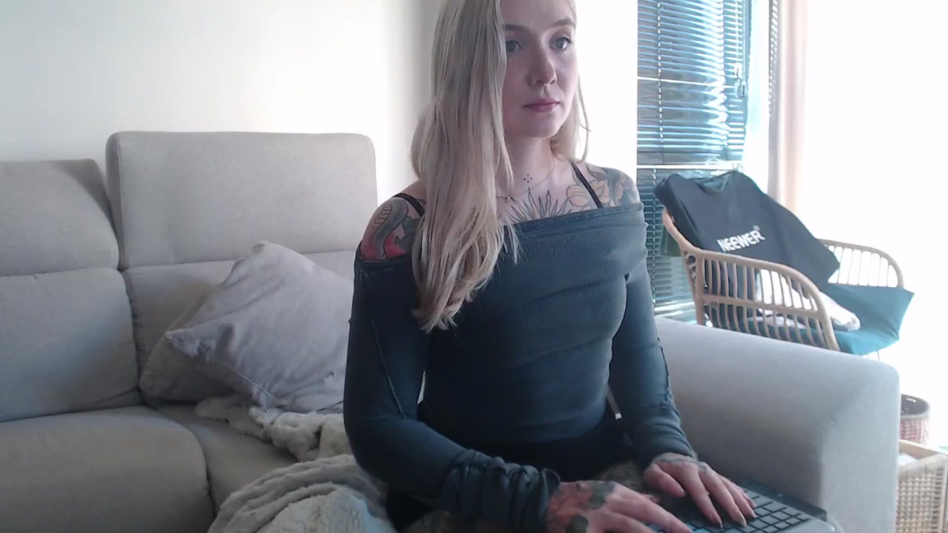 Gallery image thumbnail from Tattoo_bbgirl's myfreecams stream on, 10/06/2025, 14:31 image 14 of 20