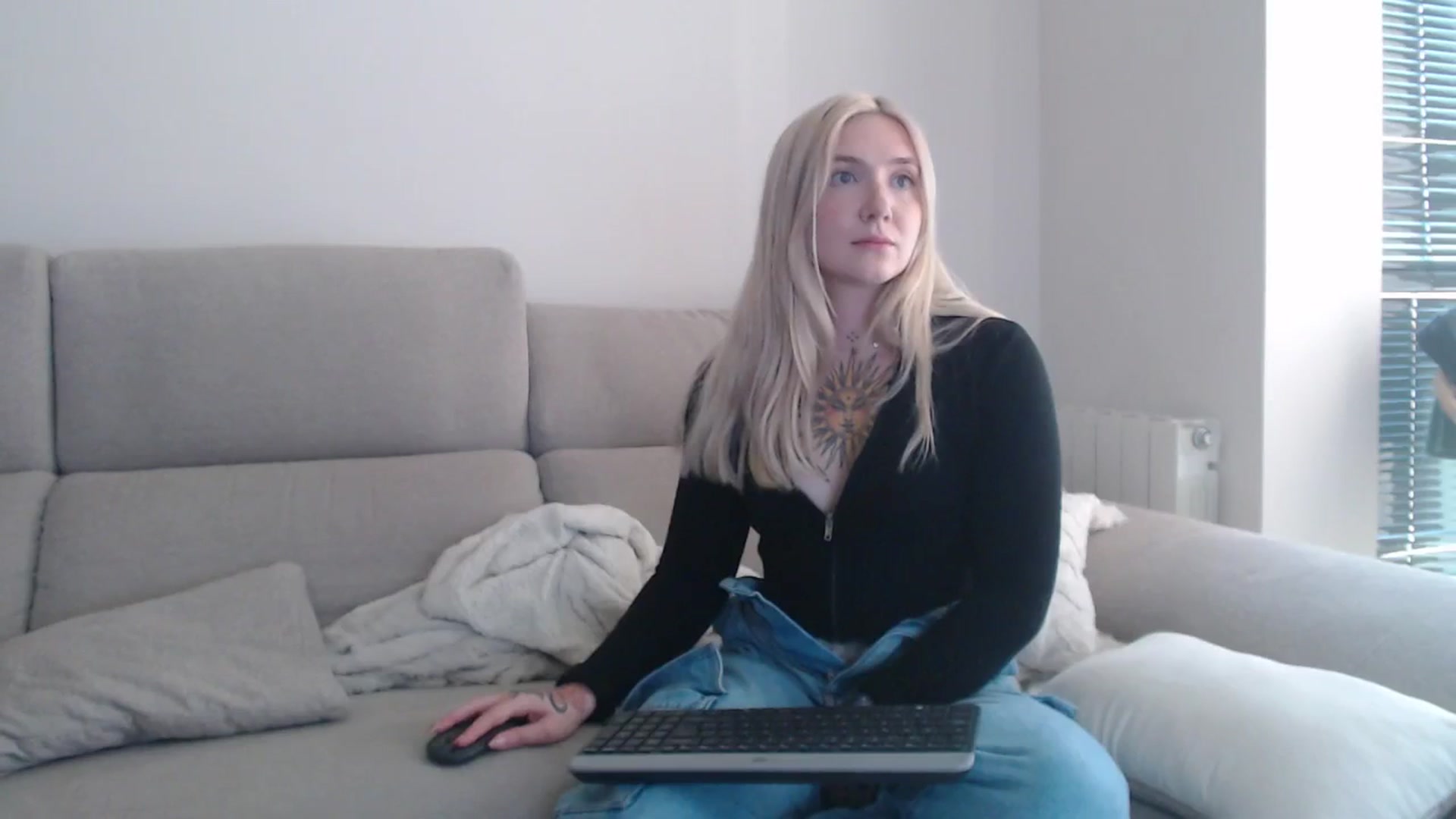 Gallery image thumbnail from Tattoo_bbgirl's myfreecams stream on, 10/13/2025, 14:01 image 10 of 20