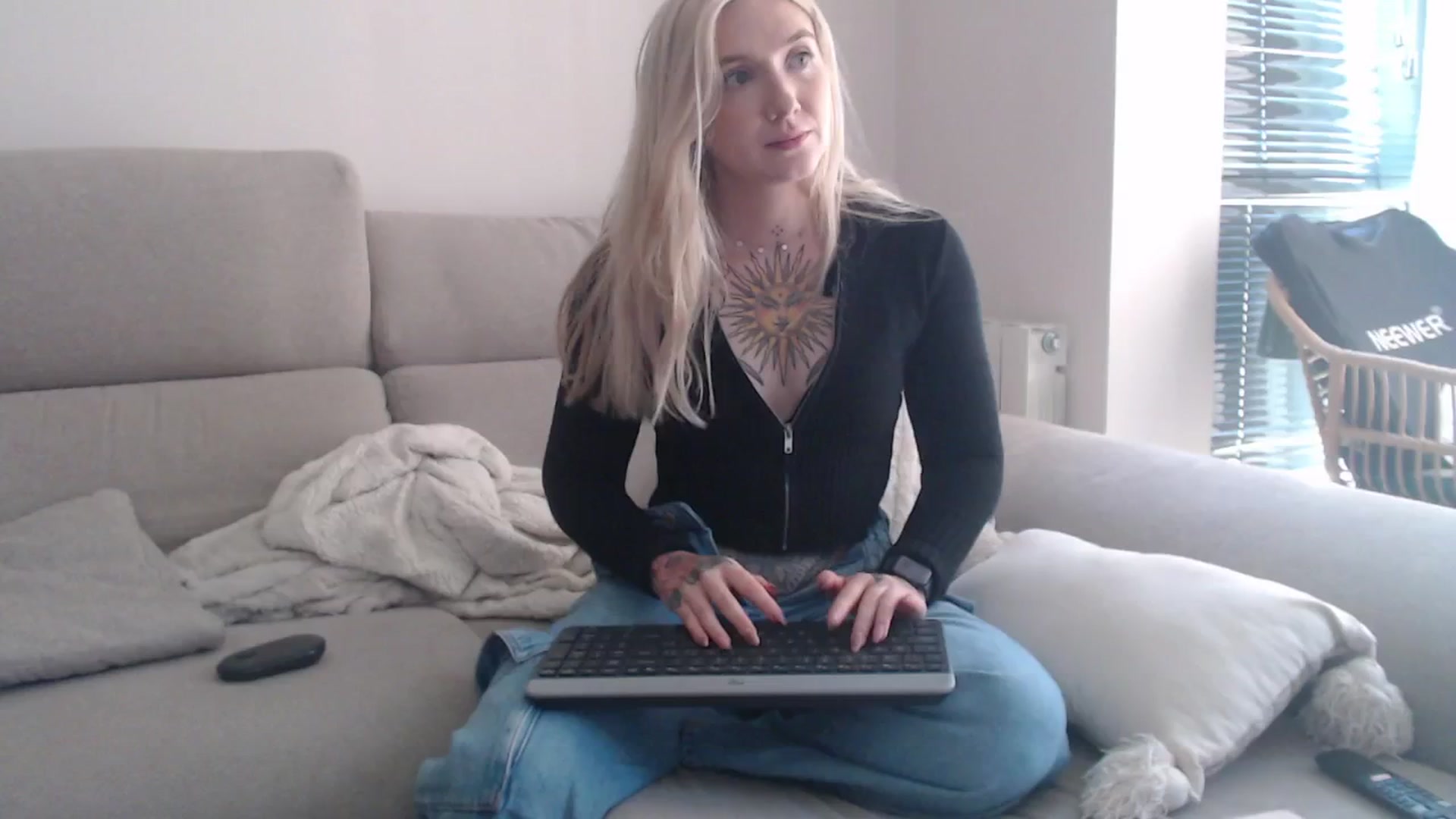 Gallery image thumbnail from Tattoo_bbgirl's myfreecams stream on, 10/13/2025, 14:01 image 1 of 20