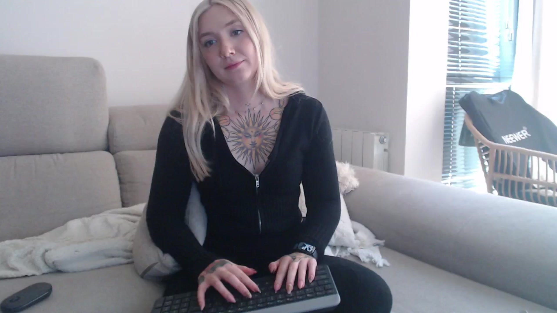 Gallery image thumbnail from Tattoo_bbgirl's myfreecams stream on, 10/15/2025, 13:18 image 13 of 20
