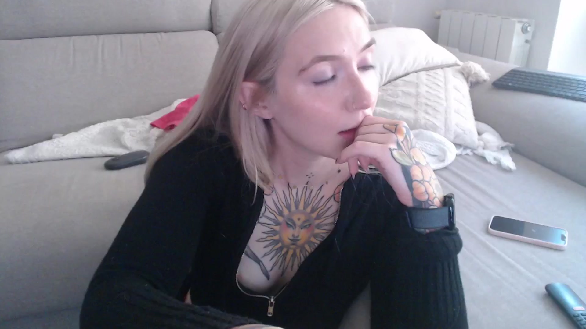 Gallery image thumbnail from Tattoo_bbgirl's myfreecams stream on, 10/15/2025, 13:18 image 19 of 20