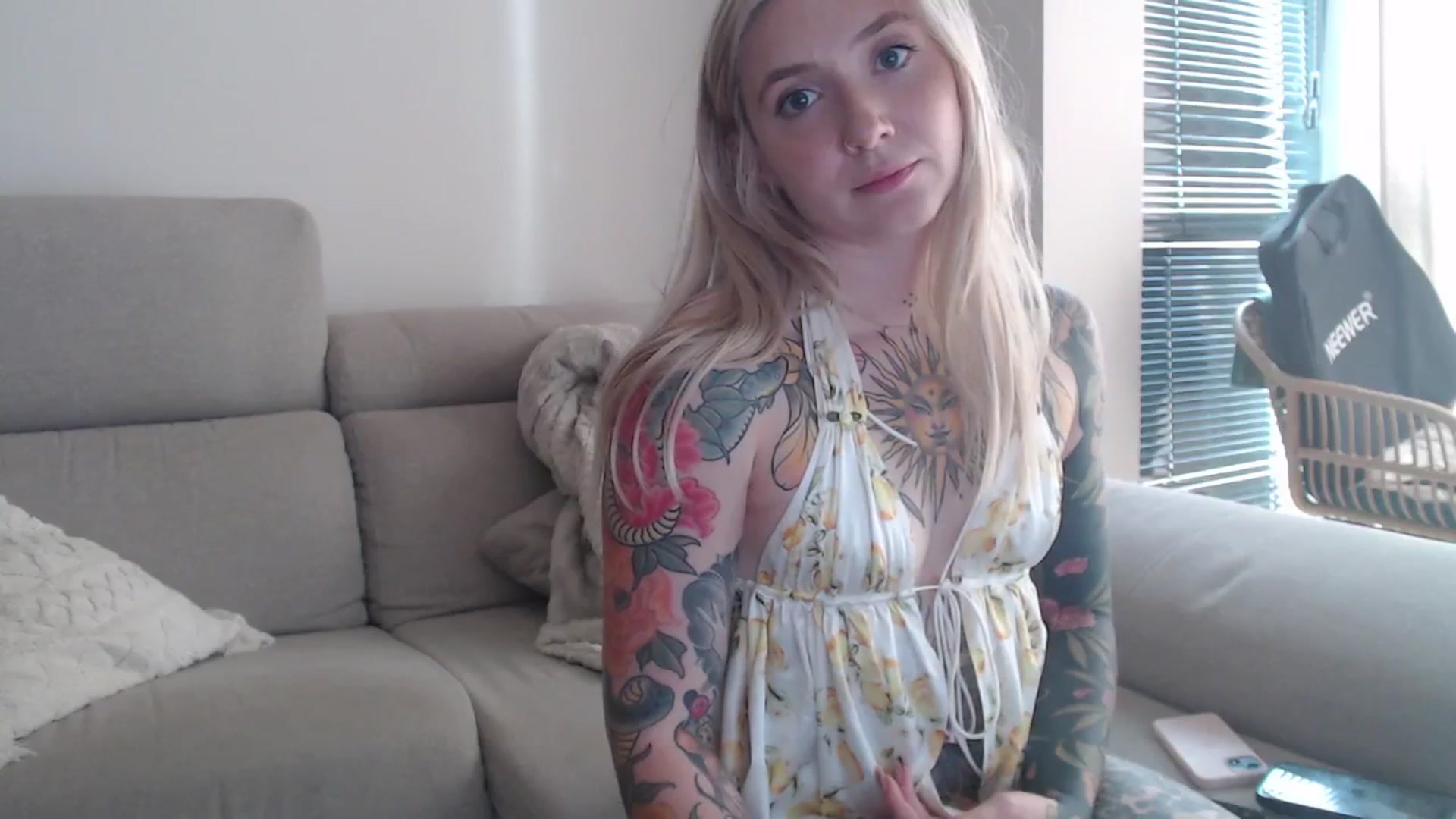 Gallery image thumbnail from Tattoo_bbgirl's myfreecams stream on, 10/17/2025, 15:47 image 6 of 20