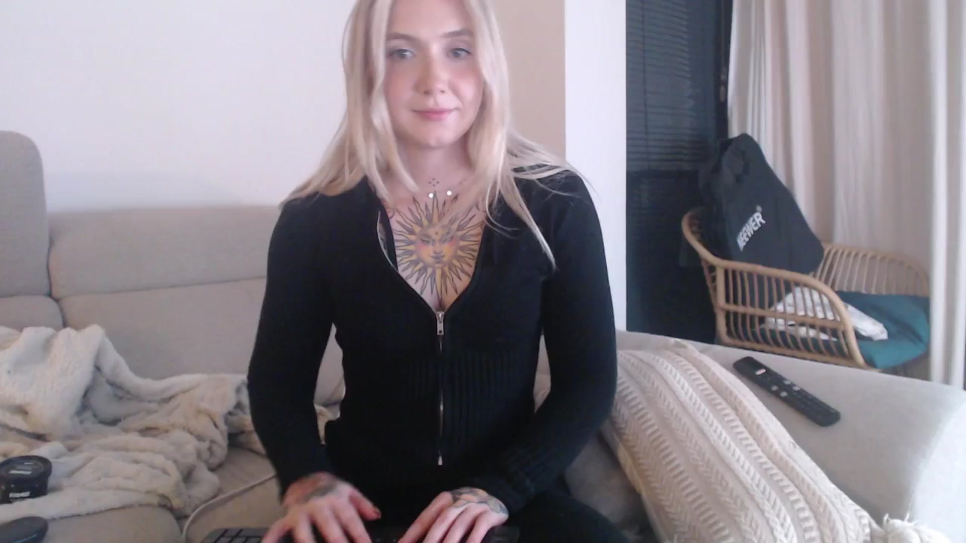 Gallery image thumbnail from Tattoo_bbgirl's myfreecams stream on, 10/25/2025, 20:01 image 4 of 20