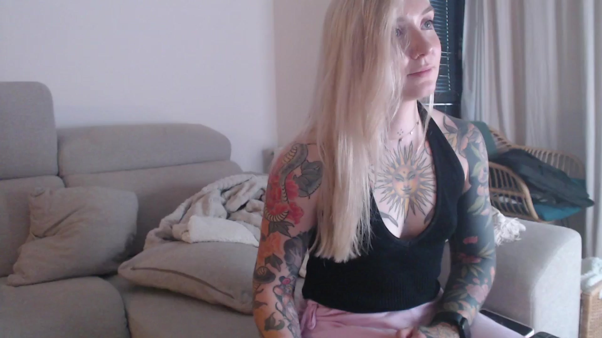 Gallery image thumbnail from Tattoo_bbgirl's myfreecams stream on, 10/28/2025, 17:52 image 9 of 20