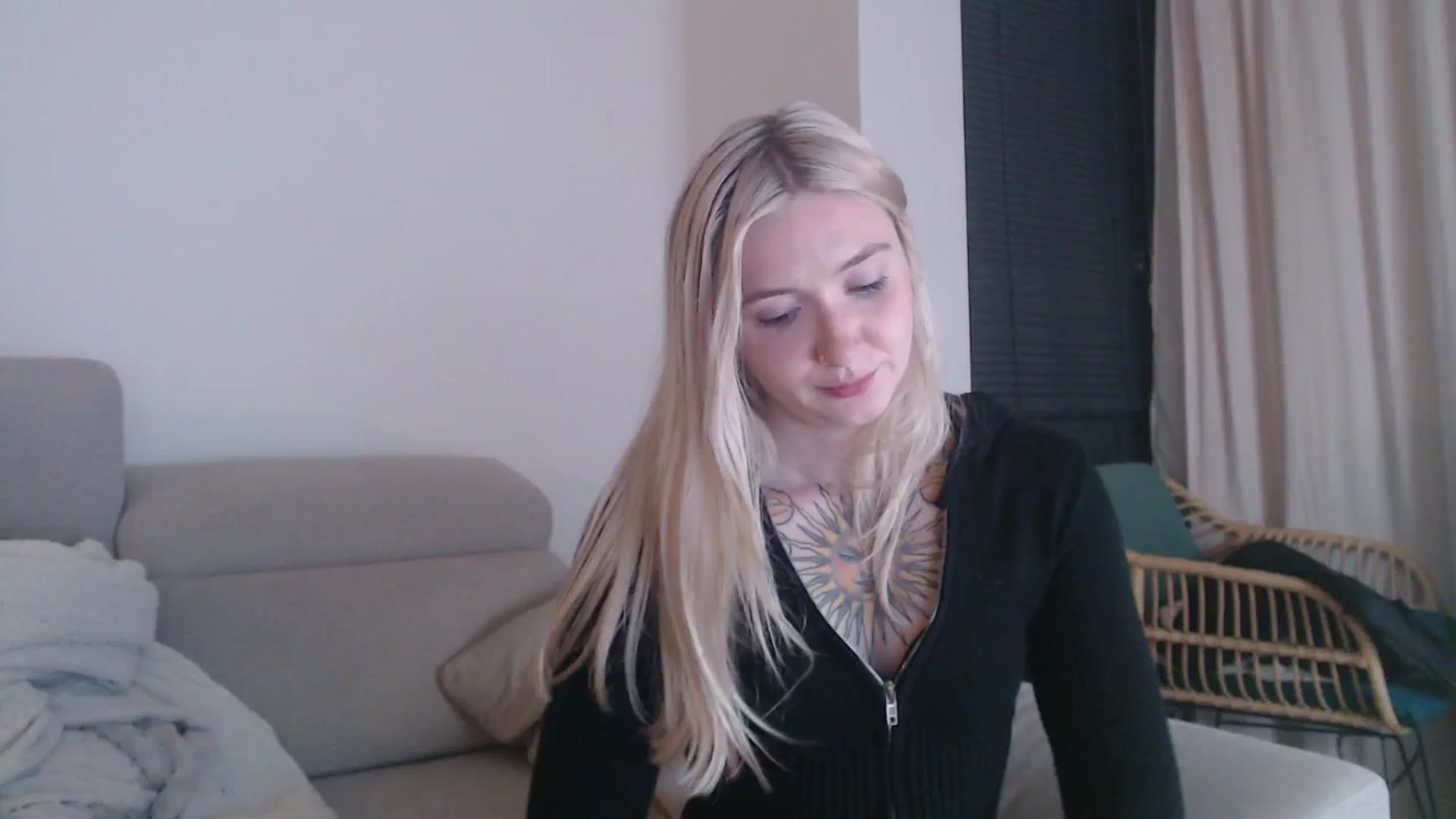 Gallery image thumbnail from Tattoo_bbgirl's myfreecams stream on, 11/01/2025, 18:14 image 17 of 20