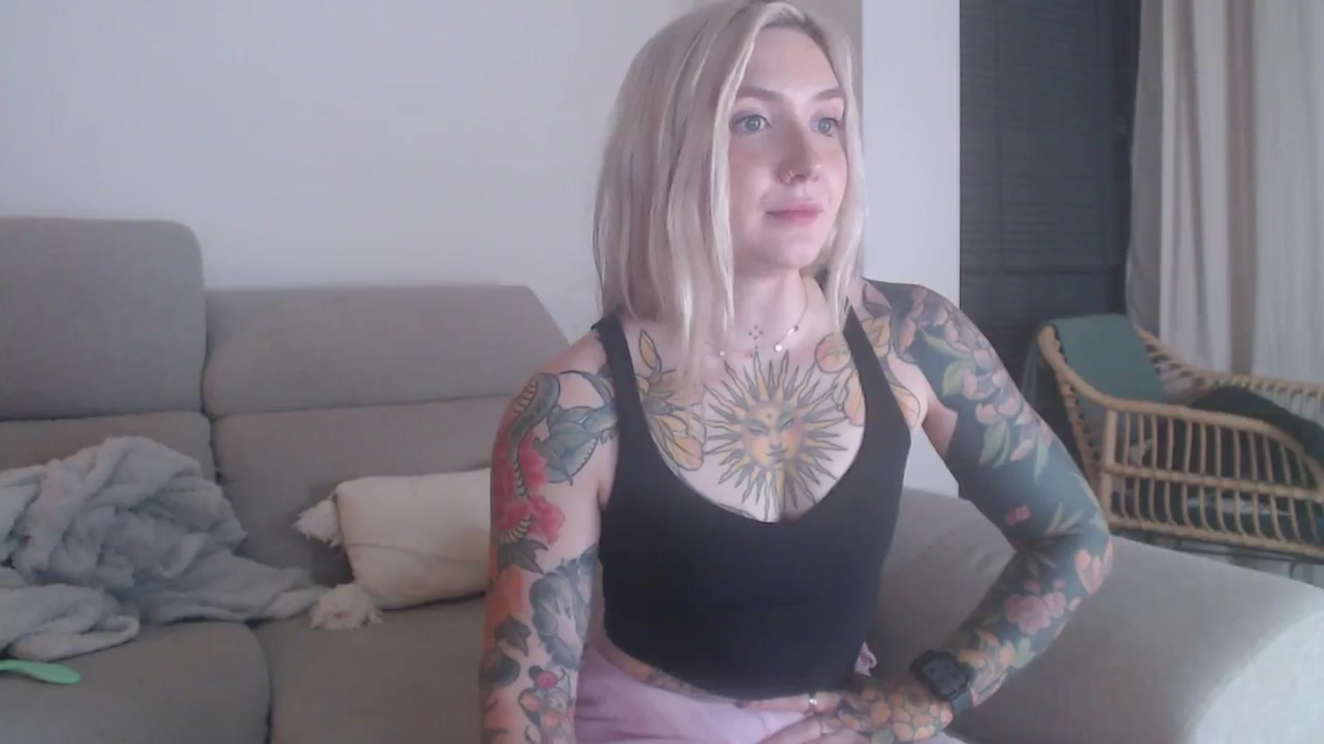 Gallery image thumbnail from Tattoo_bbgirl's myfreecams stream on, 11/04/2025, 17:52 image 17 of 20