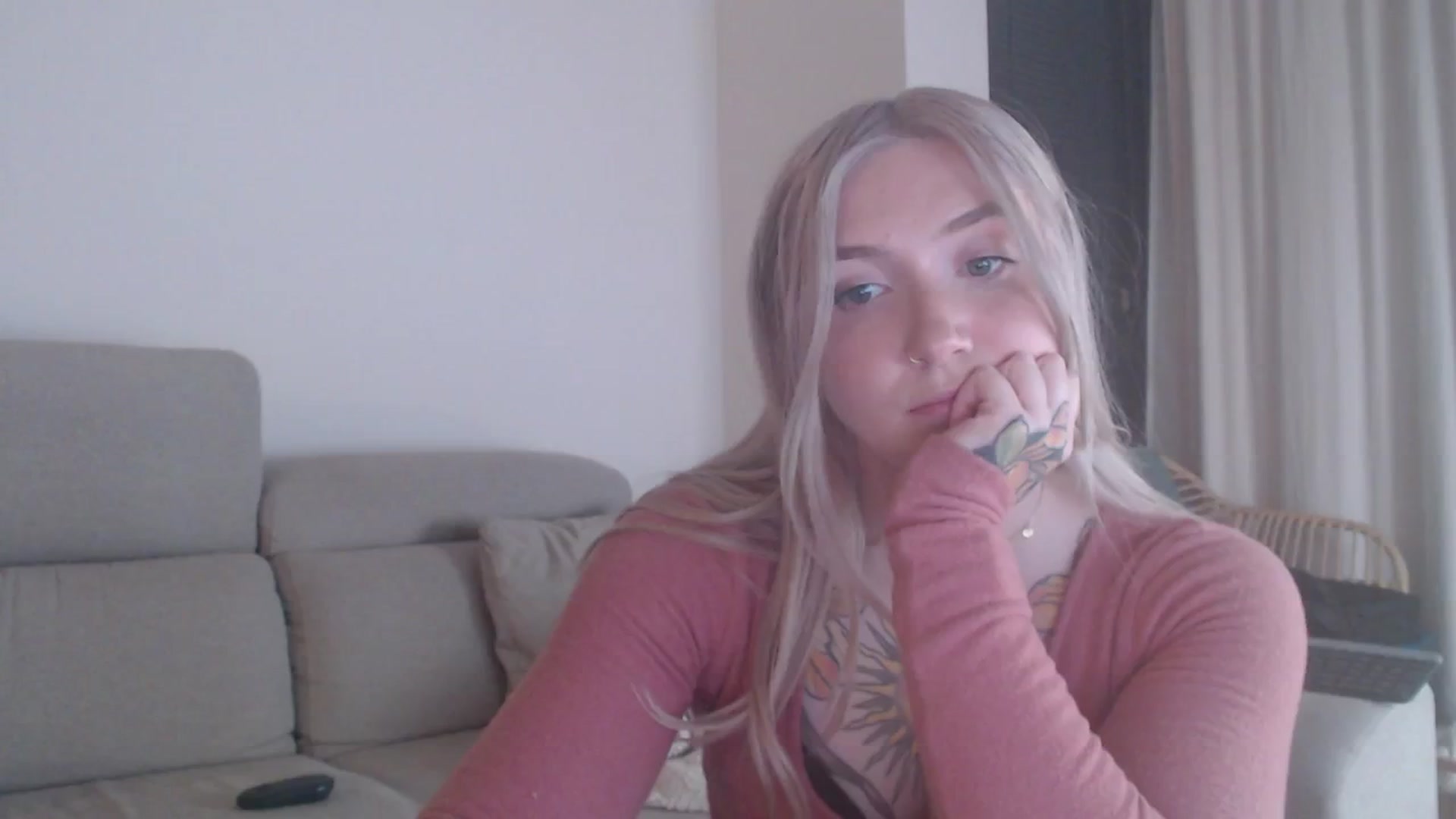 Gallery image thumbnail from Tattoo_bbgirl's myfreecams stream on, 12/01/2025, 17:57 image 18 of 20