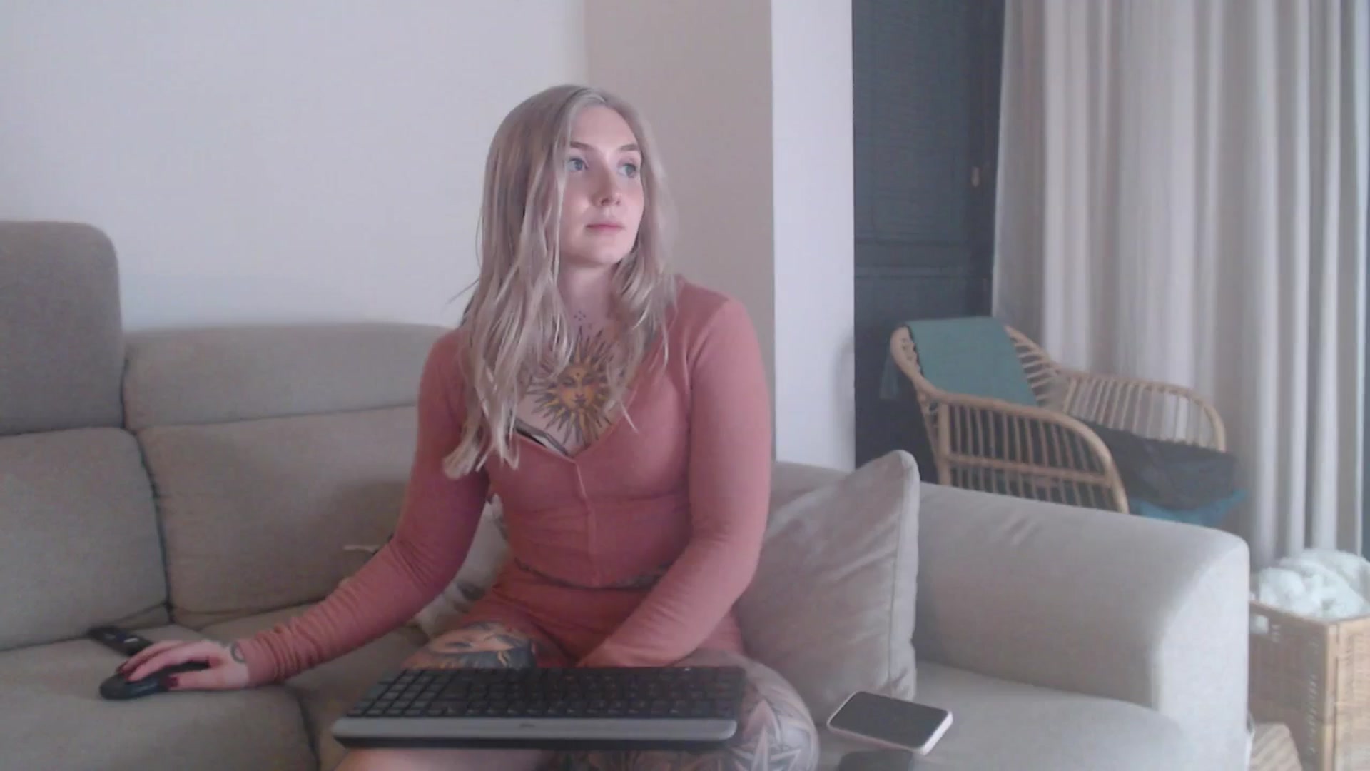 Gallery image thumbnail from Tattoo_bbgirl's myfreecams stream on, 12/01/2025, 22:45 image 15 of 20
