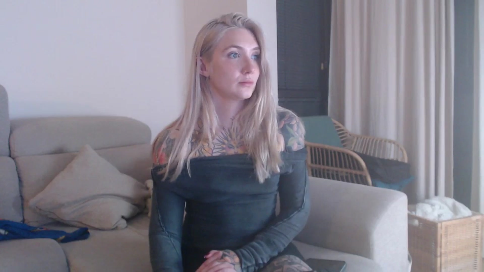 Gallery image thumbnail from Tattoo_bbgirl's myfreecams stream on, 12/06/2025, 18:16 image 3 of 20