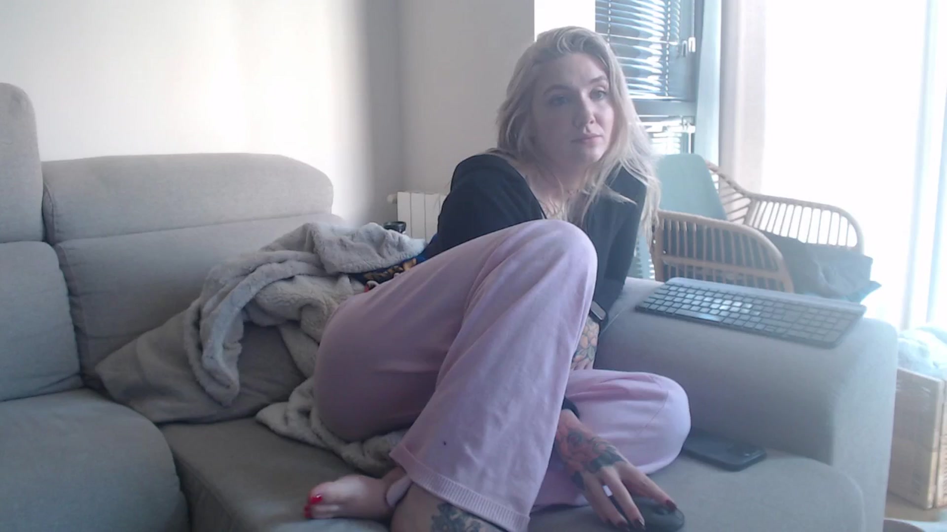 Gallery image thumbnail from Tattoo_bbgirl's myfreecams stream on, 12/08/2025, 14:54 image 5 of 20