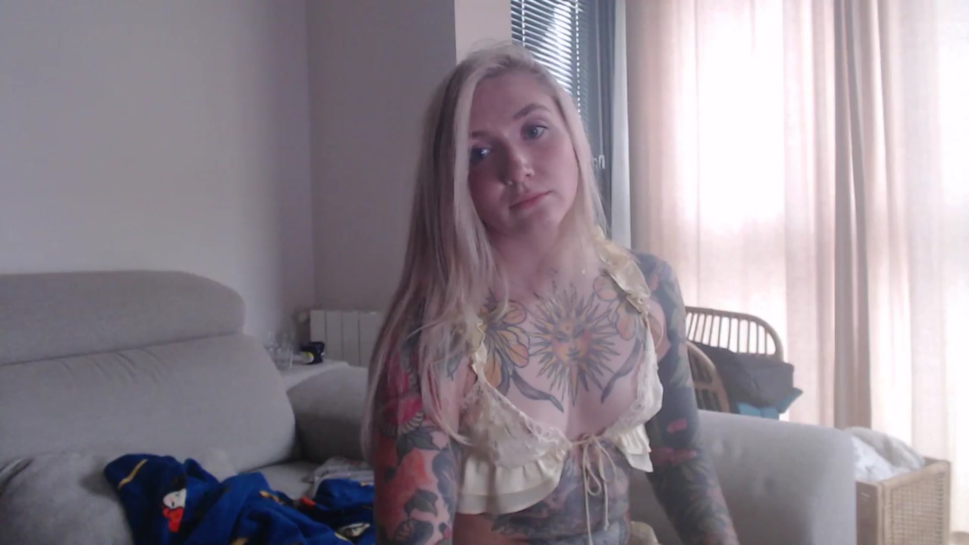 Gallery image thumbnail from Tattoo_bbgirl's myfreecams stream on, 12/10/2025, 17:00 image 15 of 20