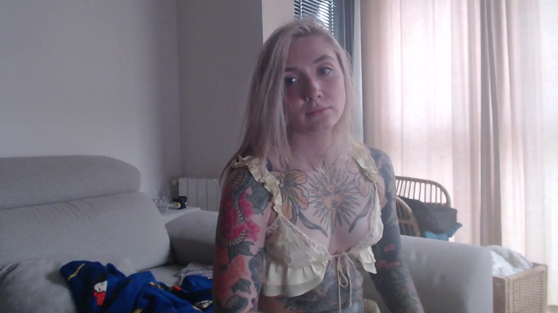 Gallery image thumbnail from Tattoo_bbgirl's myfreecams stream on, 12/10/2025, 17:00 image 14 of 20