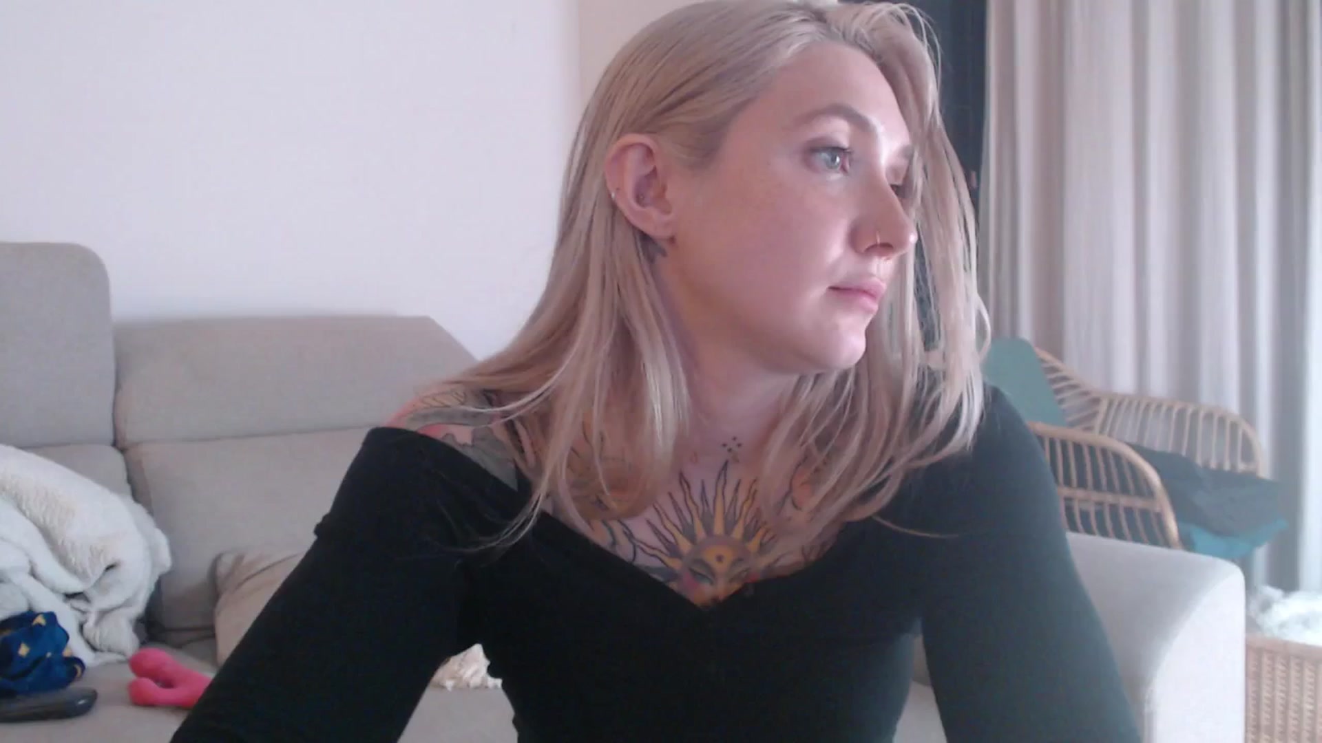 Gallery image thumbnail from Tattoo_bbgirl's myfreecams stream on, 12/16/2025, 22:40 image 6 of 20
