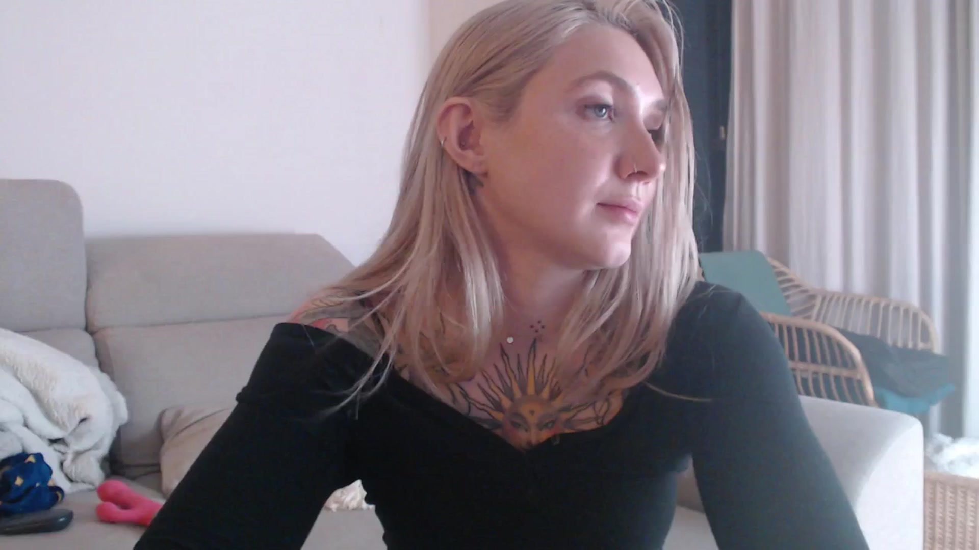 Gallery image thumbnail from Tattoo_bbgirl's myfreecams stream on, 12/16/2025, 22:40 image 5 of 20